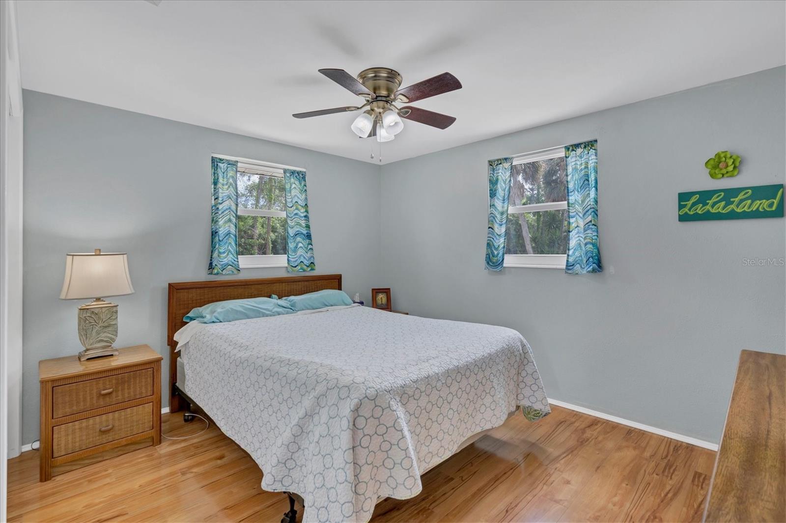 401 LEACH ST — photo 17