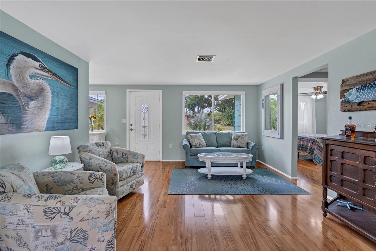 401 LEACH ST — photo 4