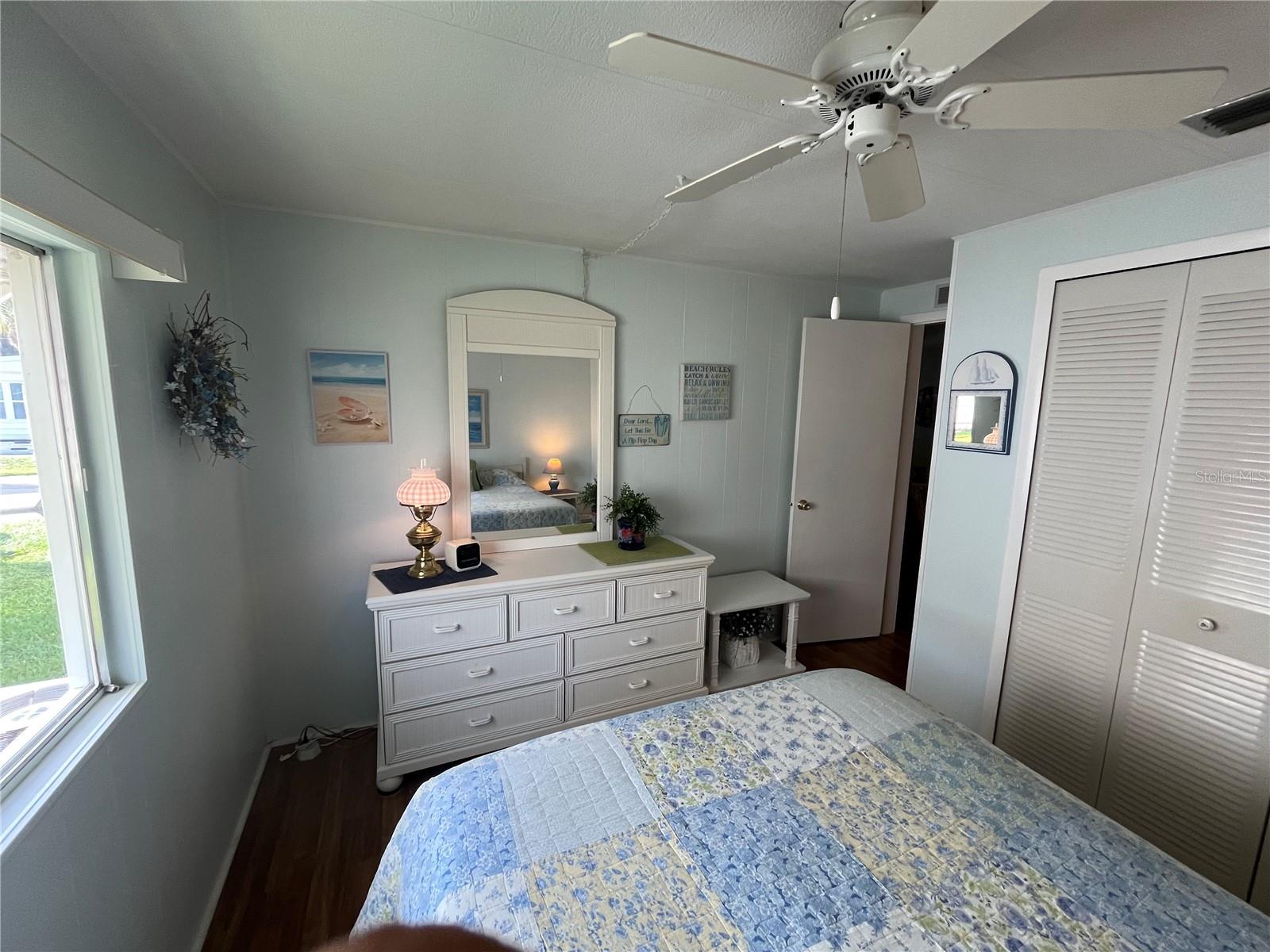 423 CERVINA DR — photo 26