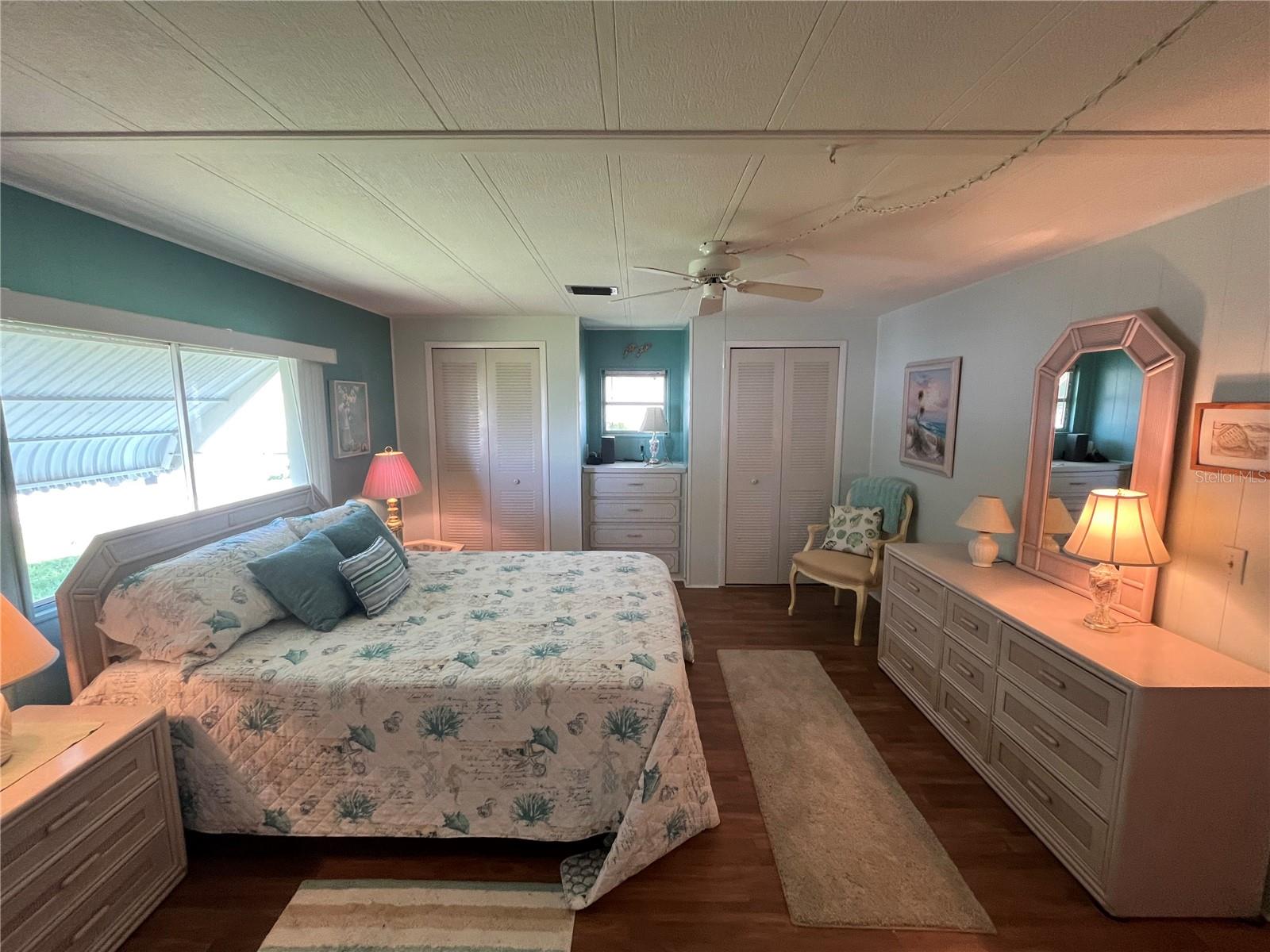 423 CERVINA DR — photo 30