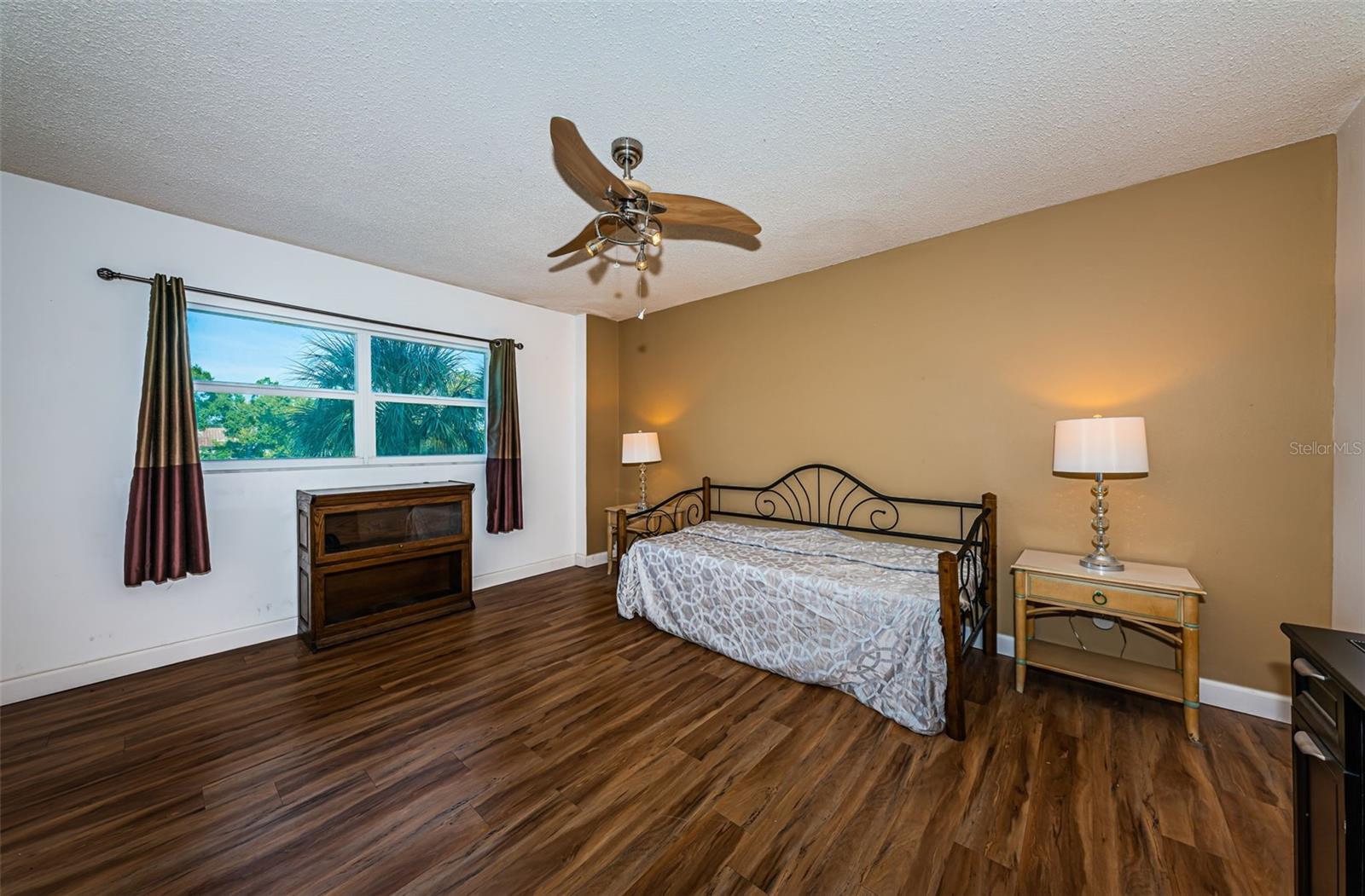 700 BEACH DR NE #308 — photo 40