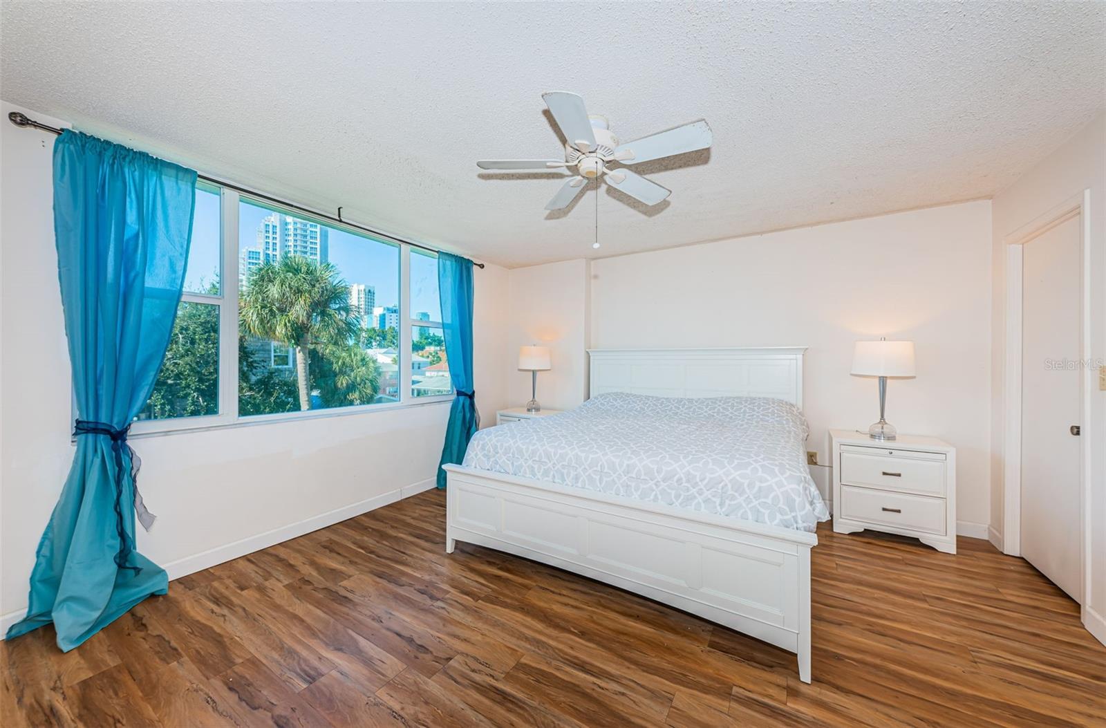 700 BEACH DR NE #308 — photo 34