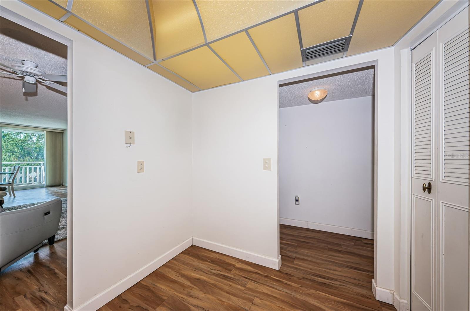 700 BEACH DR NE #308 — photo 33
