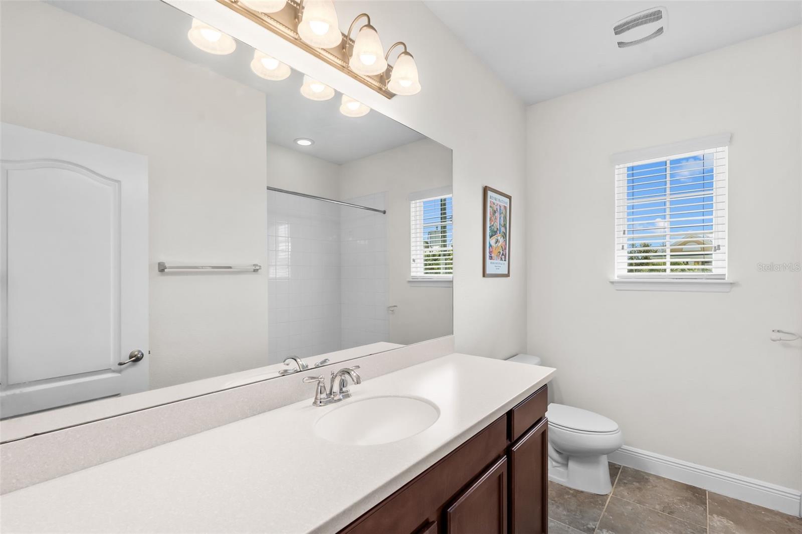 7611 S DESOTO ST — photo 37