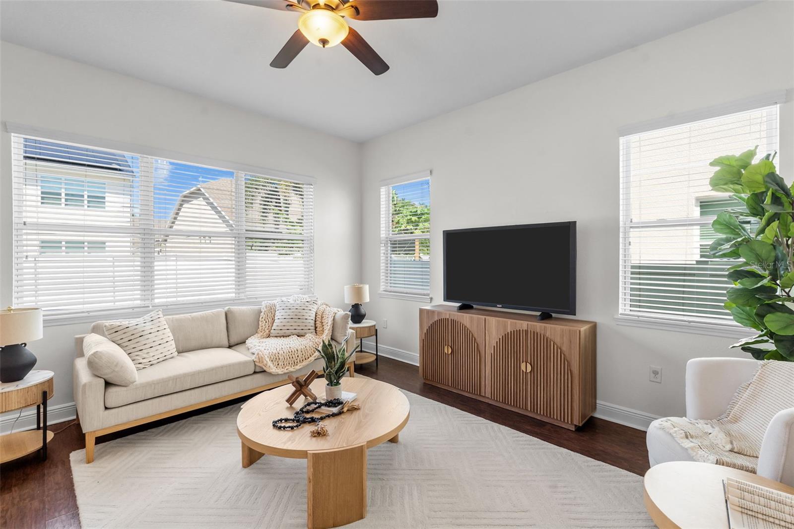 7611 S DESOTO ST — photo 14