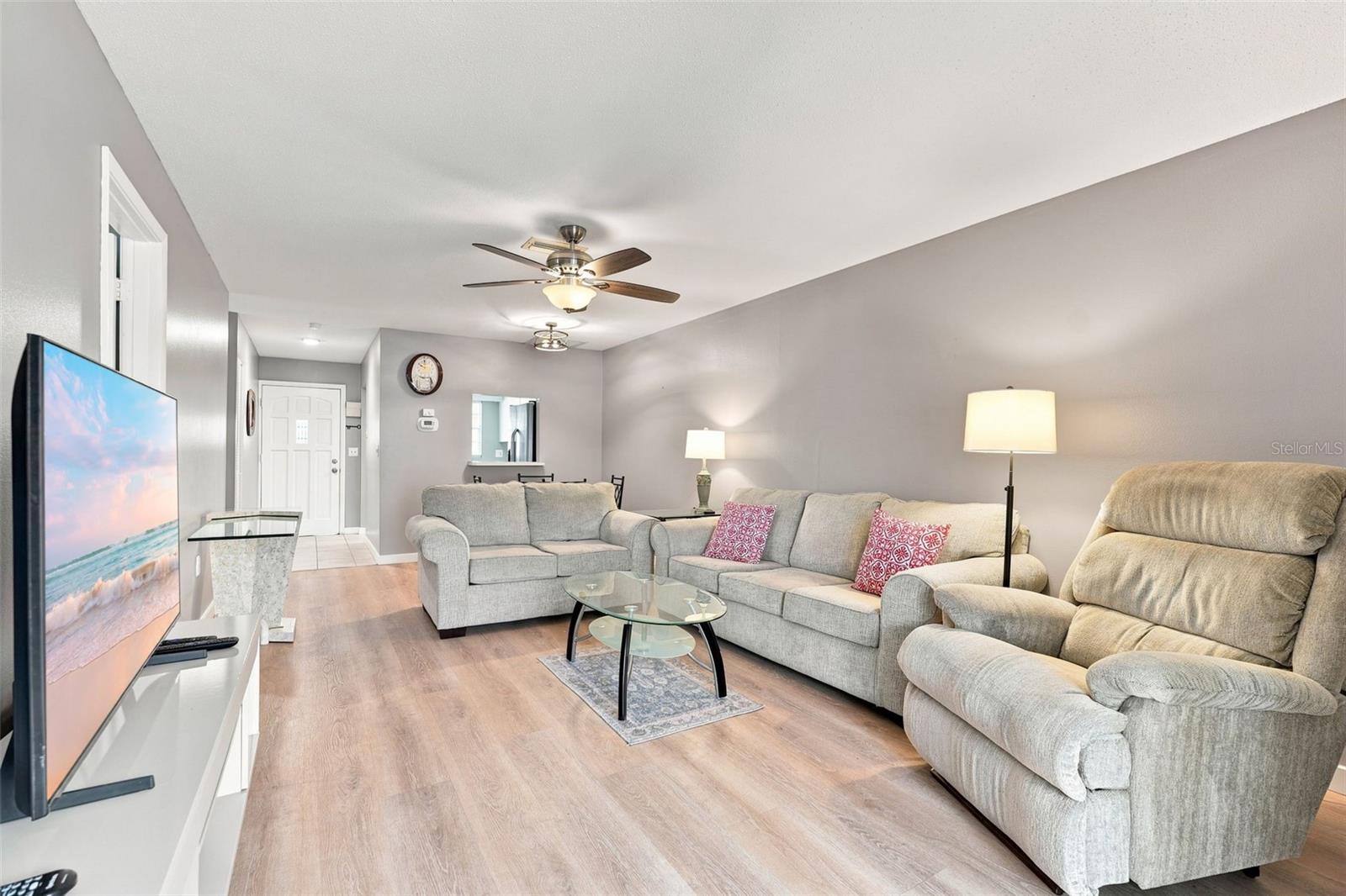 605 ORLANDO AVE — photo 8