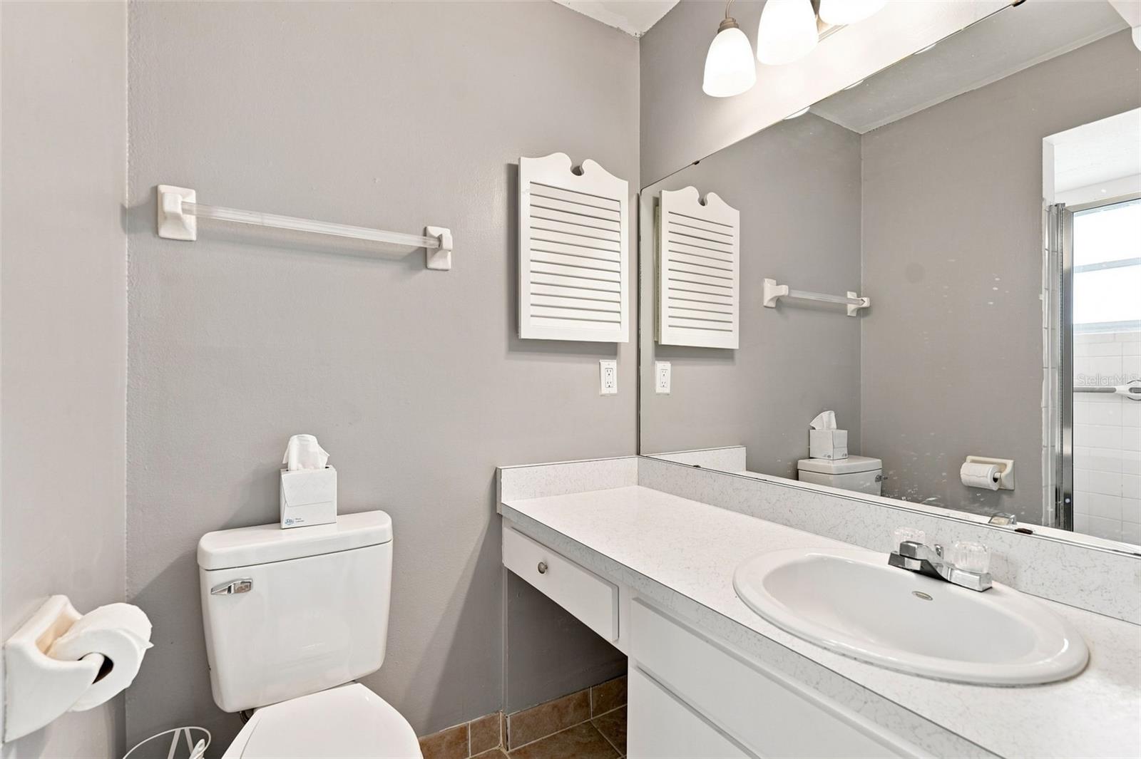 605 ORLANDO AVE — photo 11