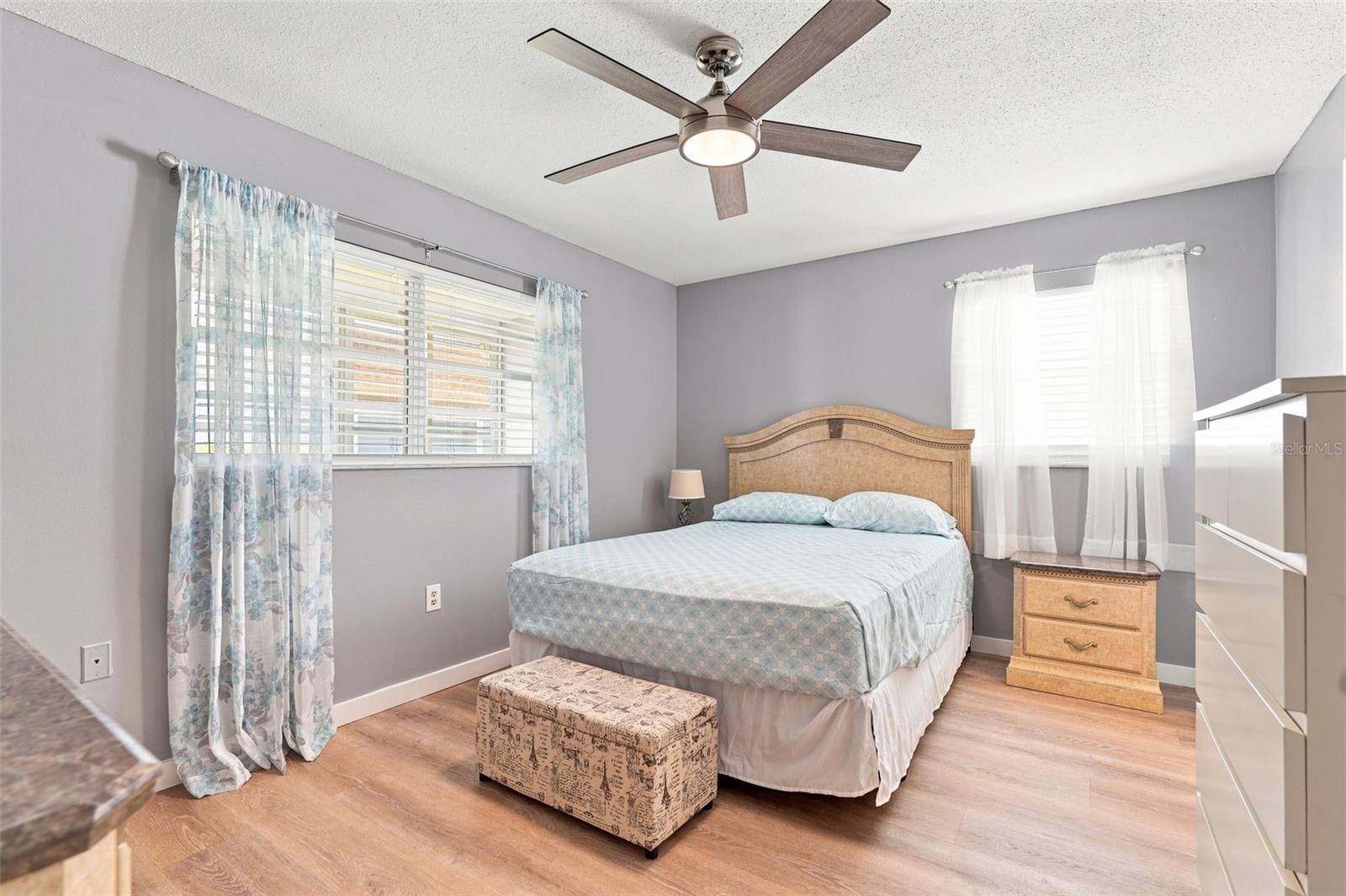605 ORLANDO AVE — photo 9