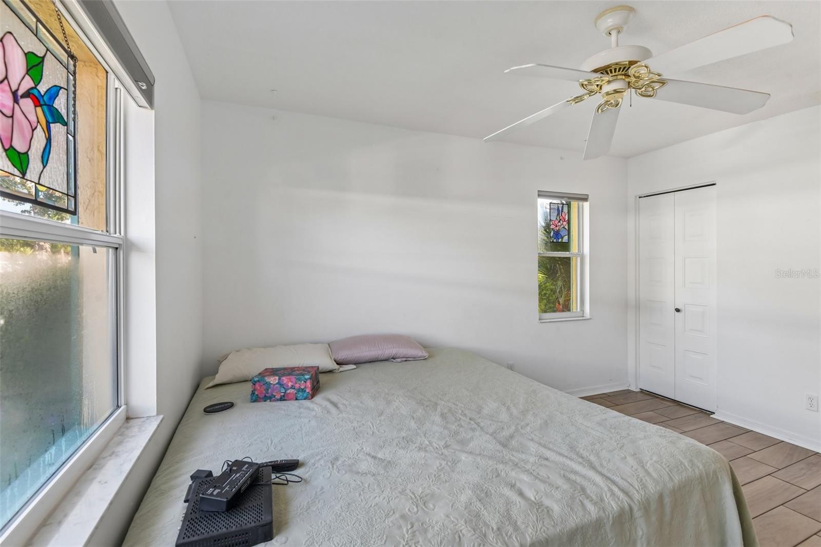 1907 CANTERBURY LN #4 — photo 16
