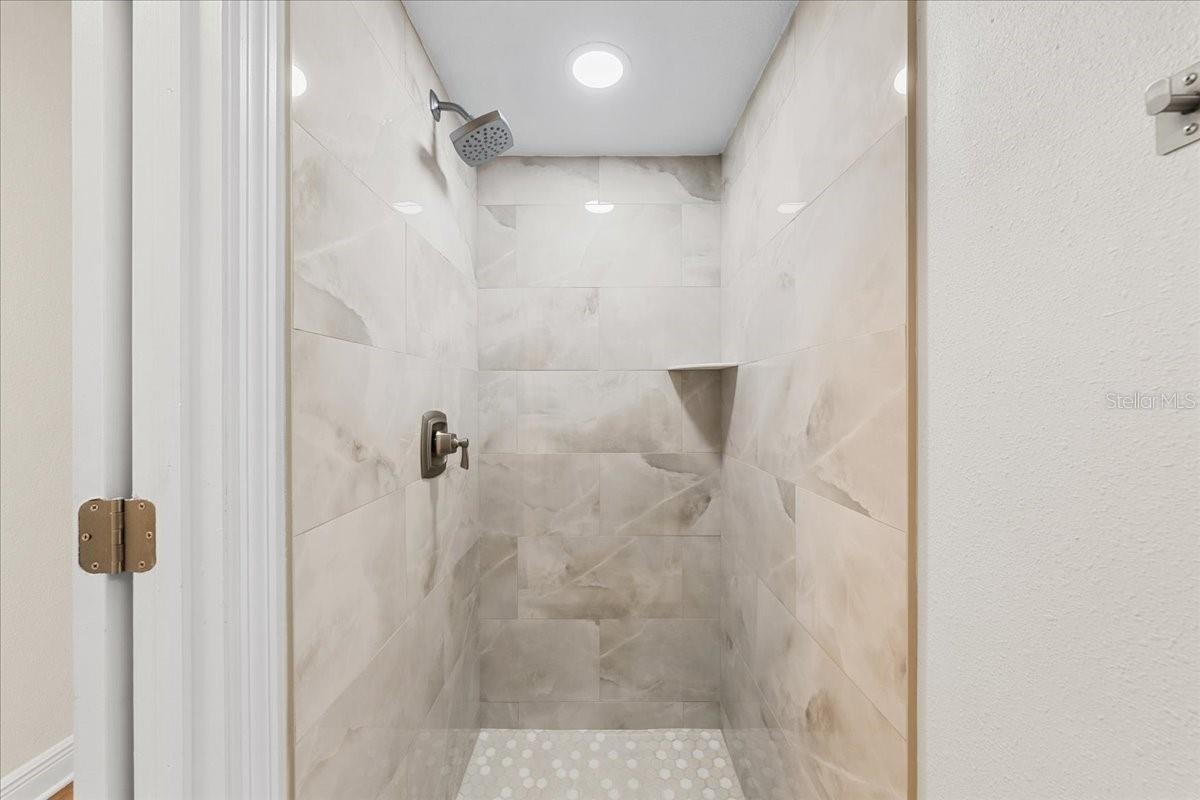 3336 BELLERICAY LN — photo 11