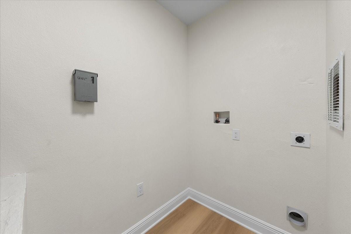 3336 BELLERICAY LN — photo 15