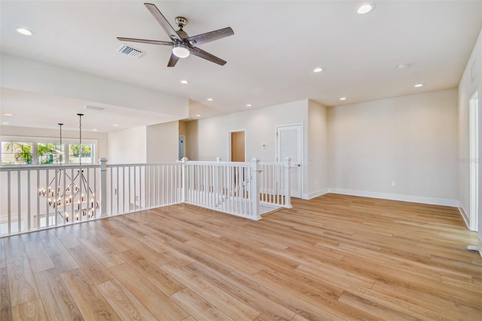 407 FINN WAY — photo 30