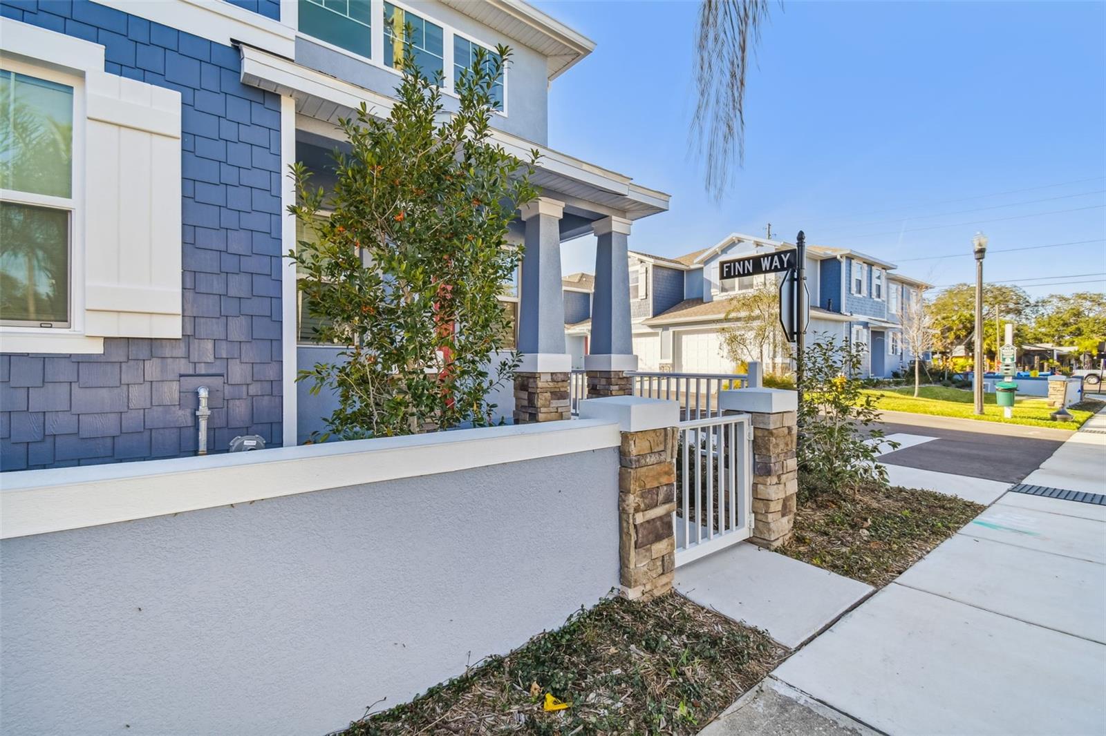 407 FINN WAY — photo 2