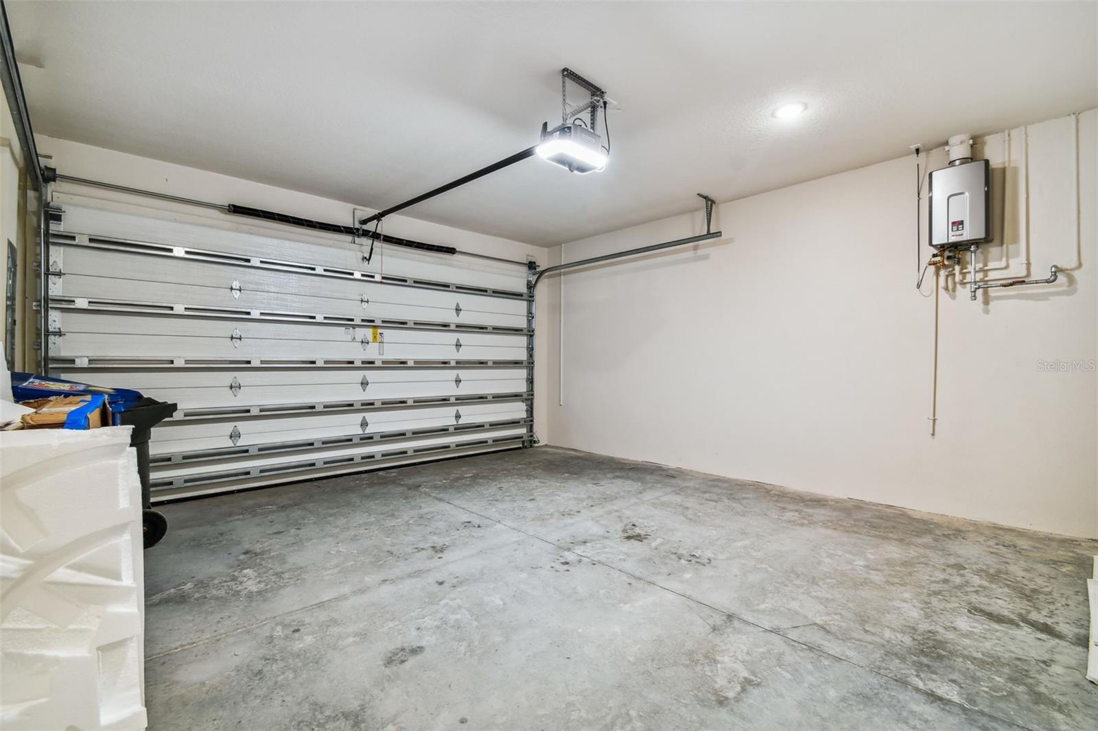 407 FINN WAY — photo 45
