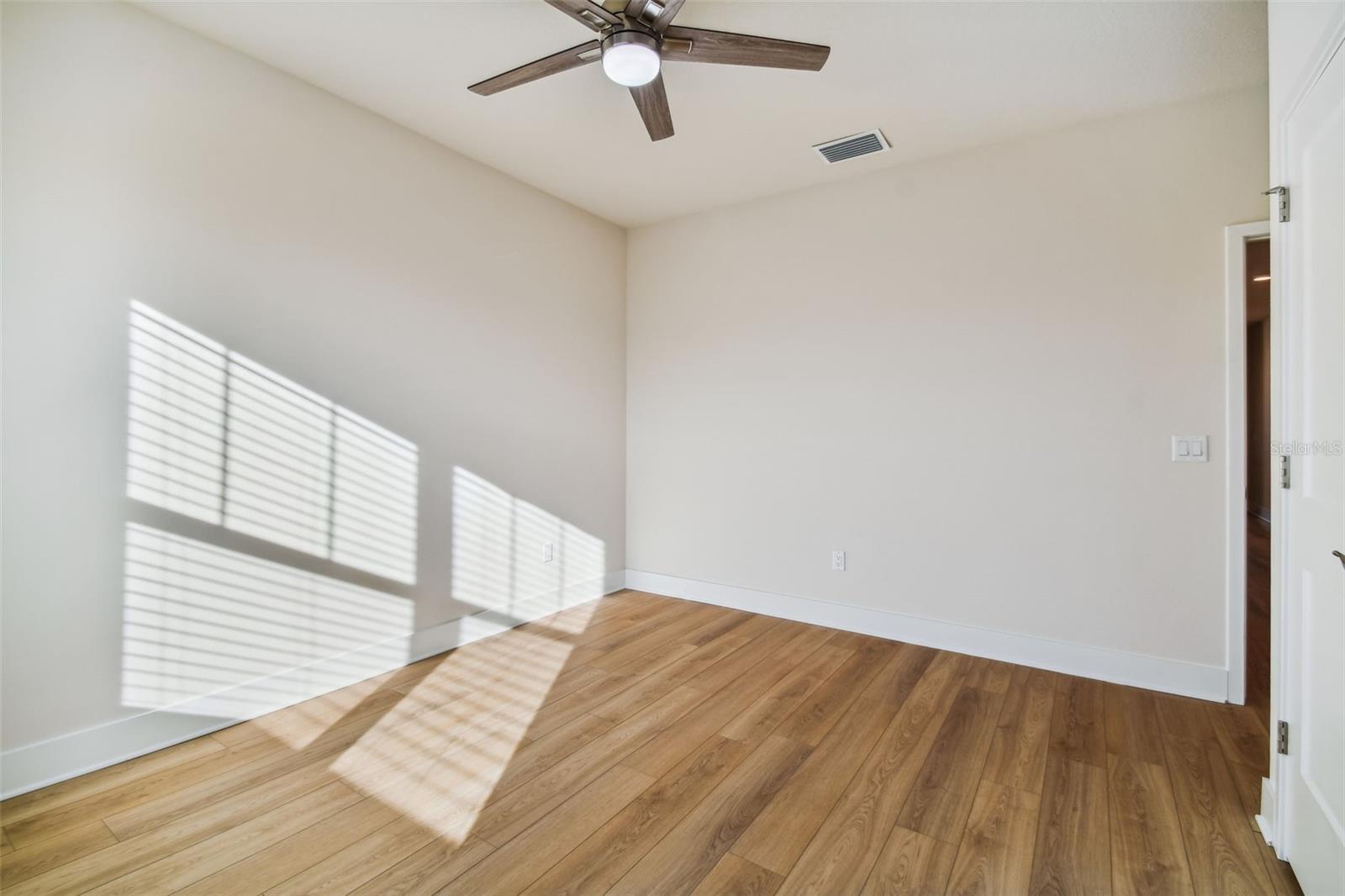407 FINN WAY — photo 34
