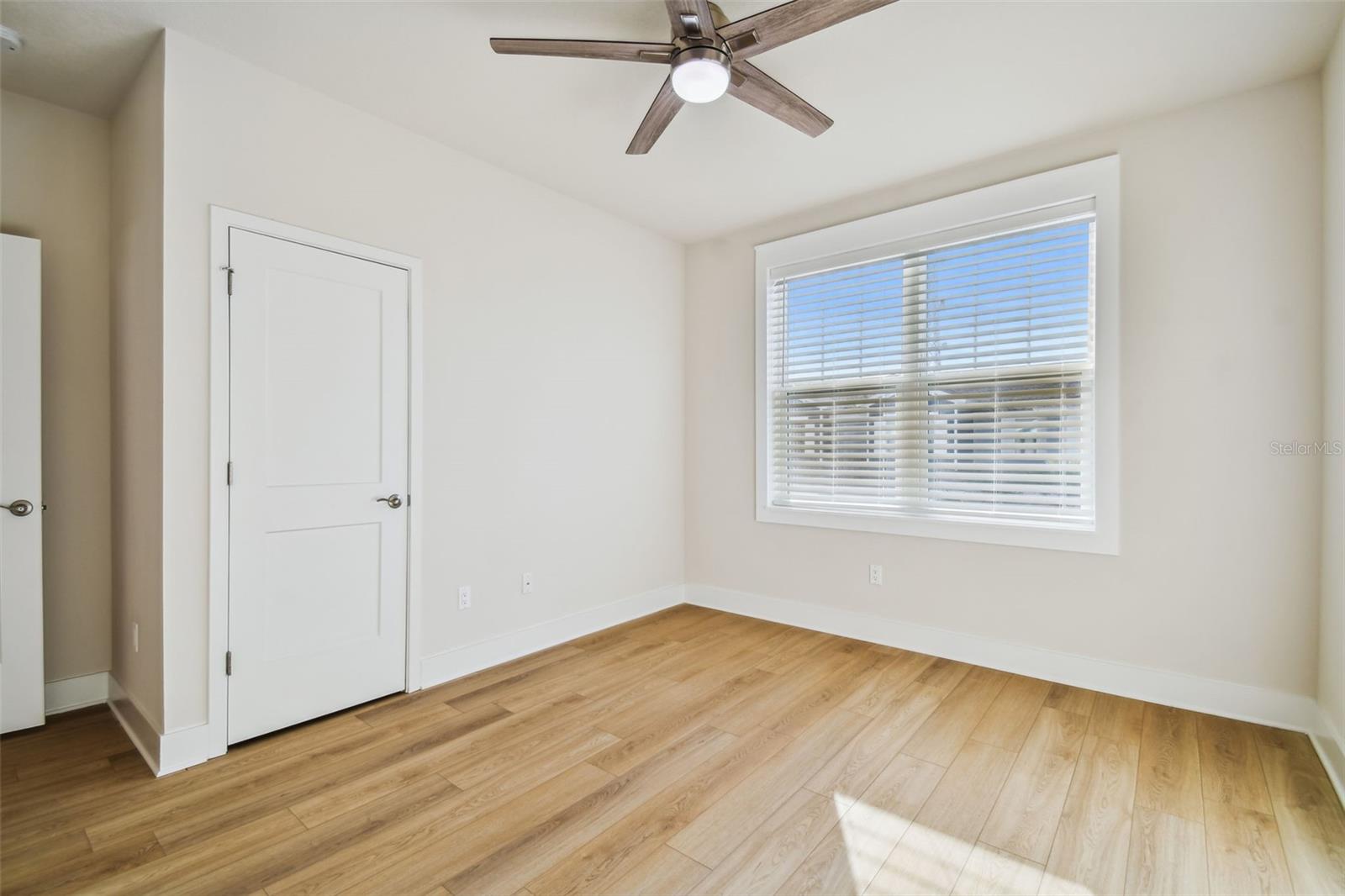 407 FINN WAY — photo 36