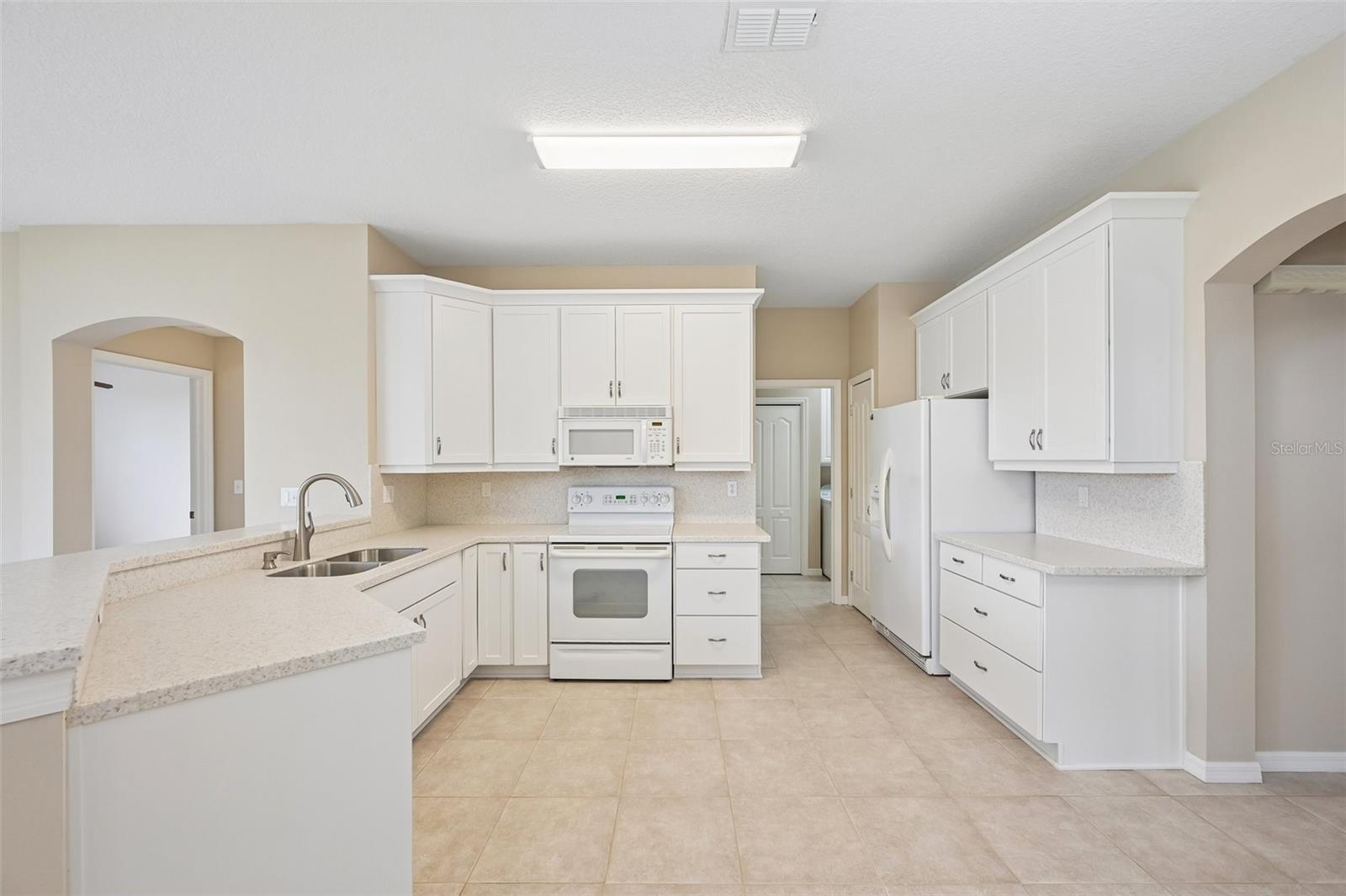 1933 INVERNESS GREENS DR — photo 13
