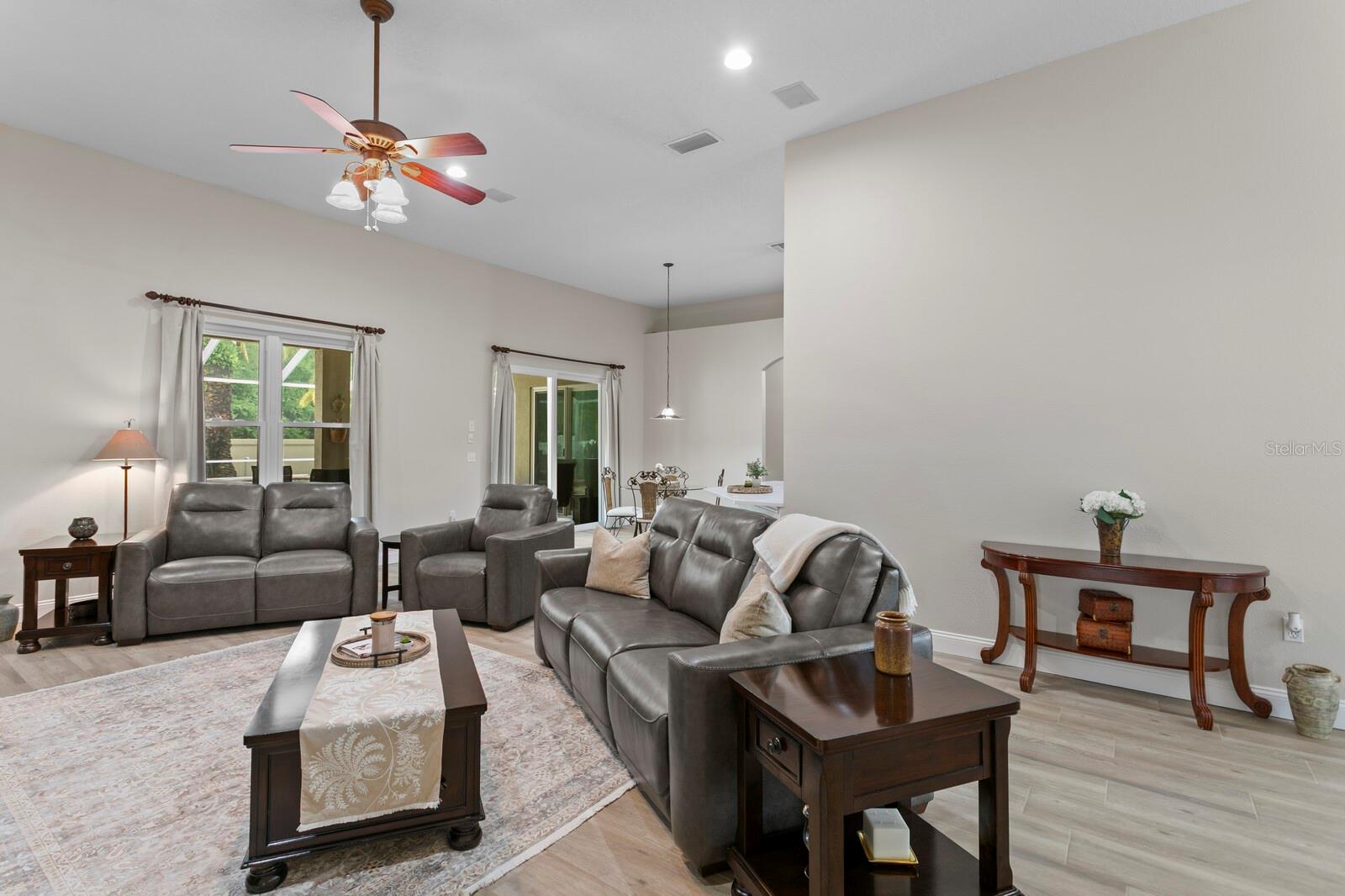 3128 ASHMONTE DR — photo 15