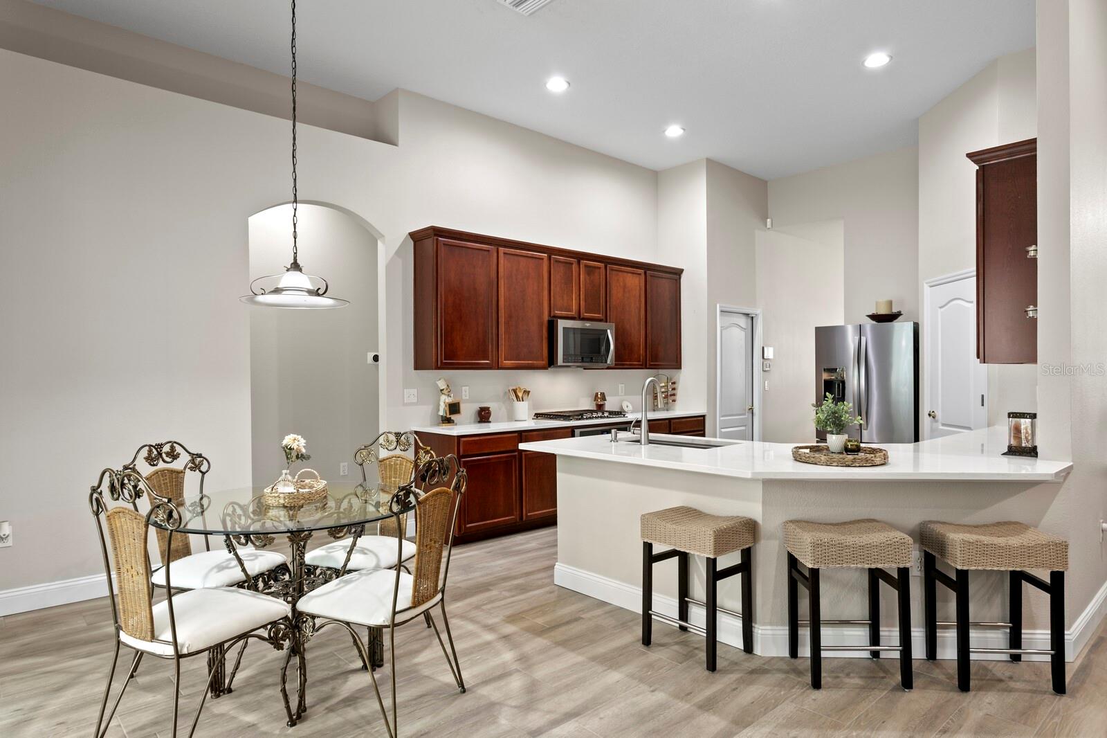 3128 ASHMONTE DR — photo 4
