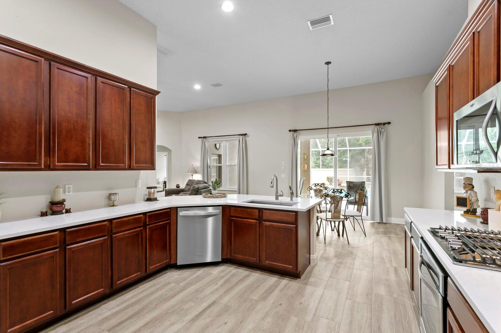 3128 ASHMONTE DR — photo 22