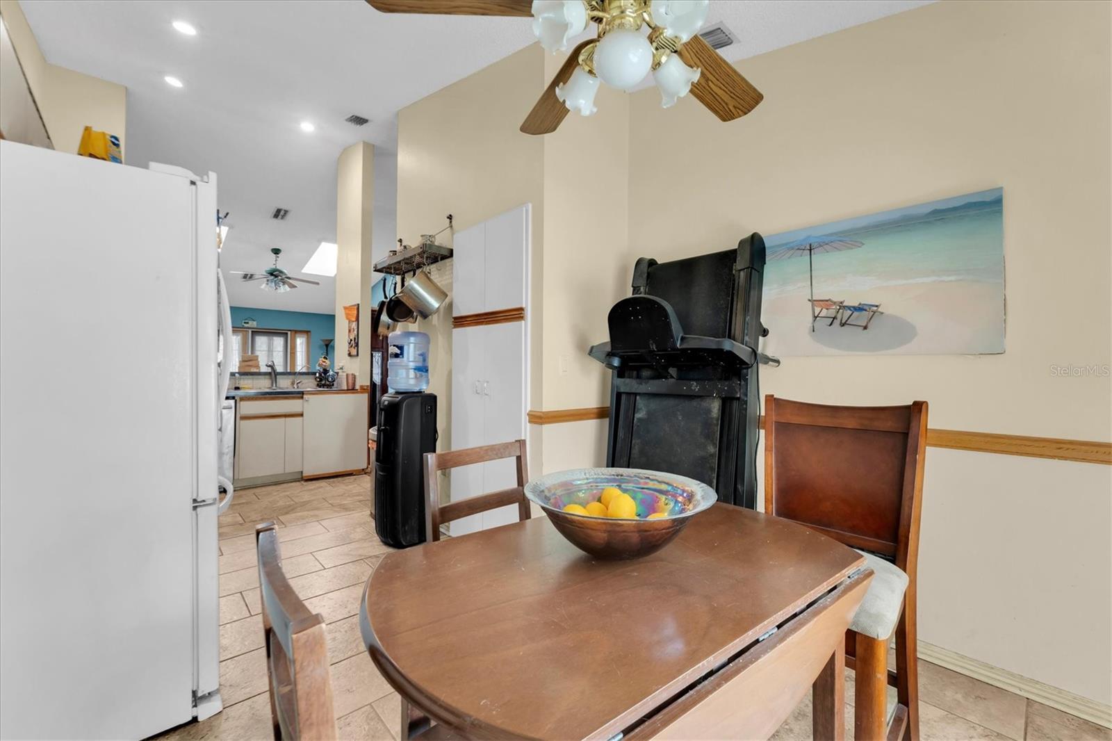 10833 LIVINGSTON DR — photo 12