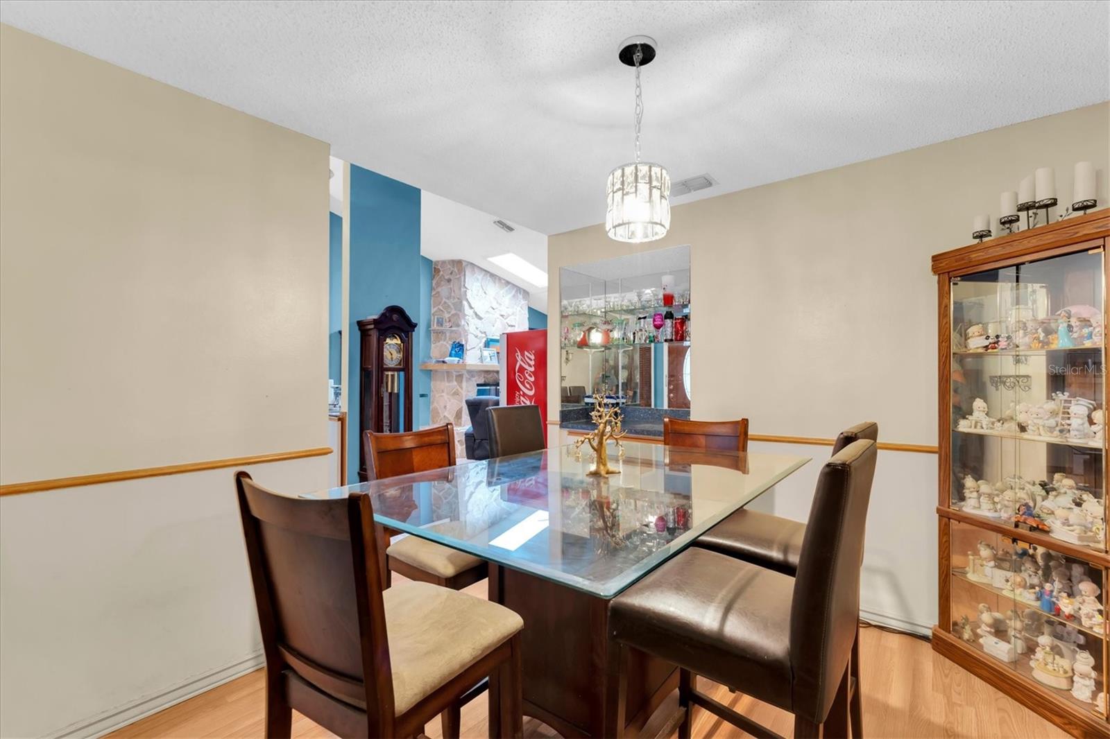 10833 LIVINGSTON DR — photo 18