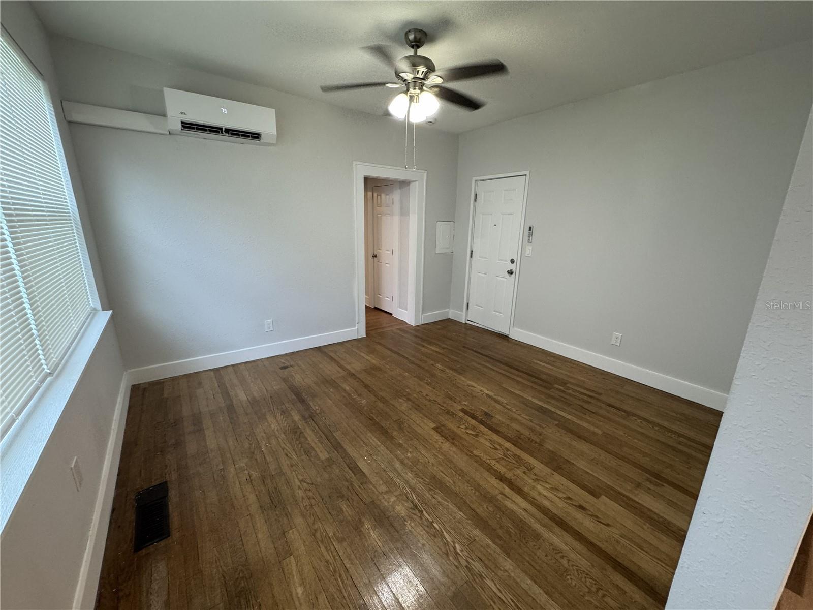 424 ARMADA RD S #3 — photo 3