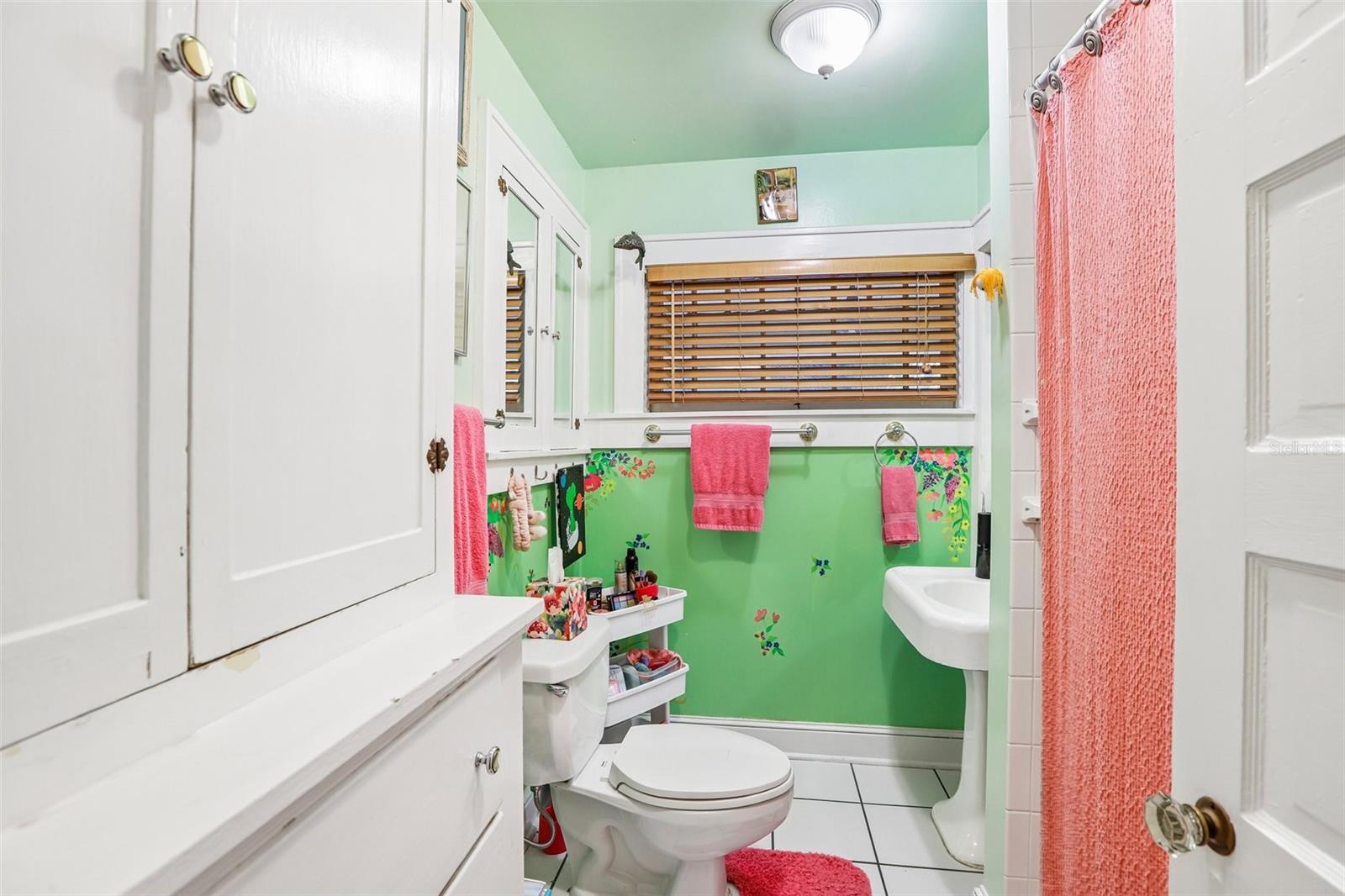 204 W THOMAS ST — photo 33