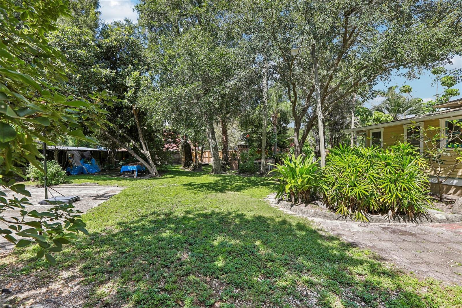 204 W THOMAS ST — photo 45