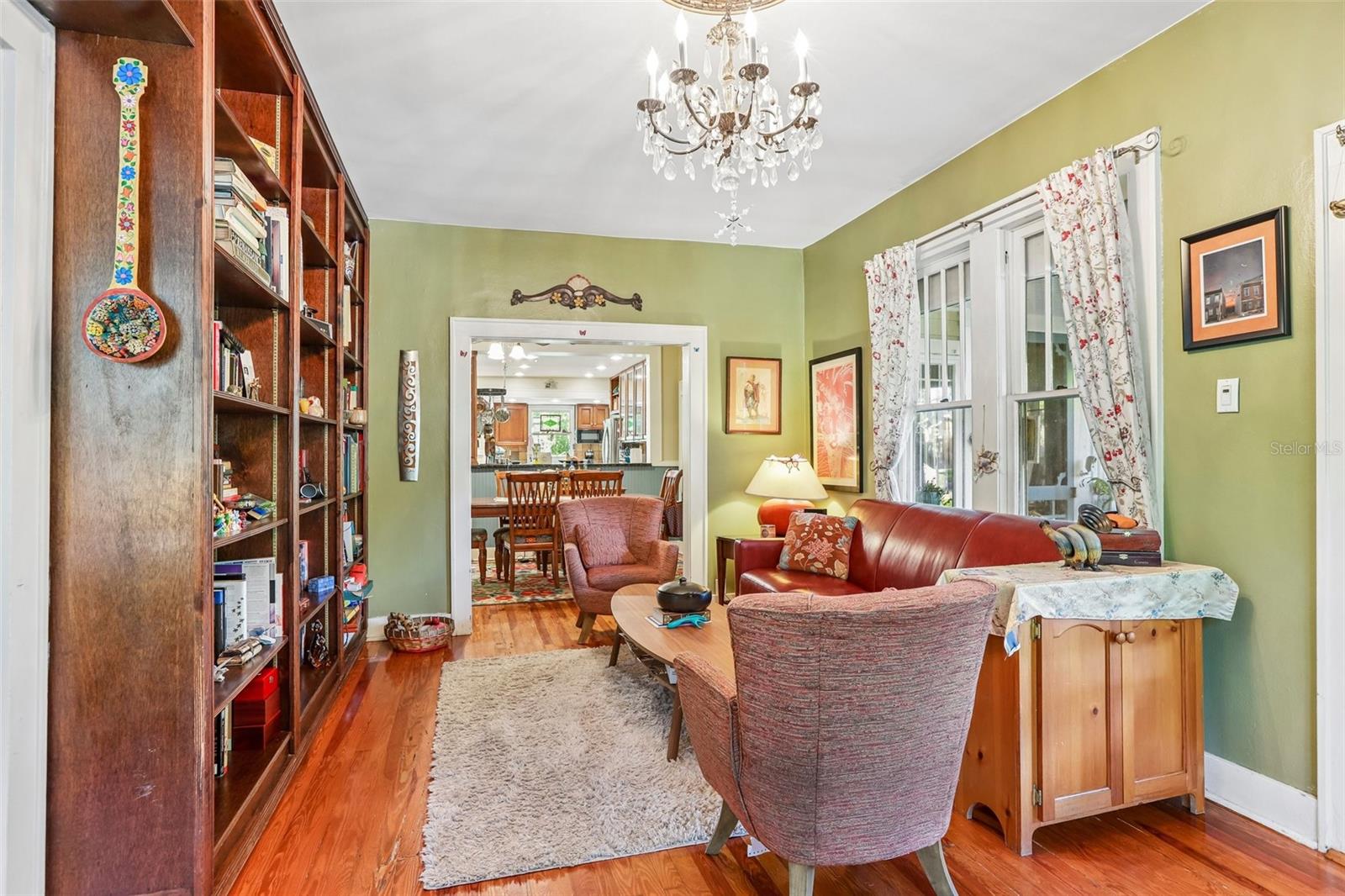 204 W THOMAS ST — photo 16