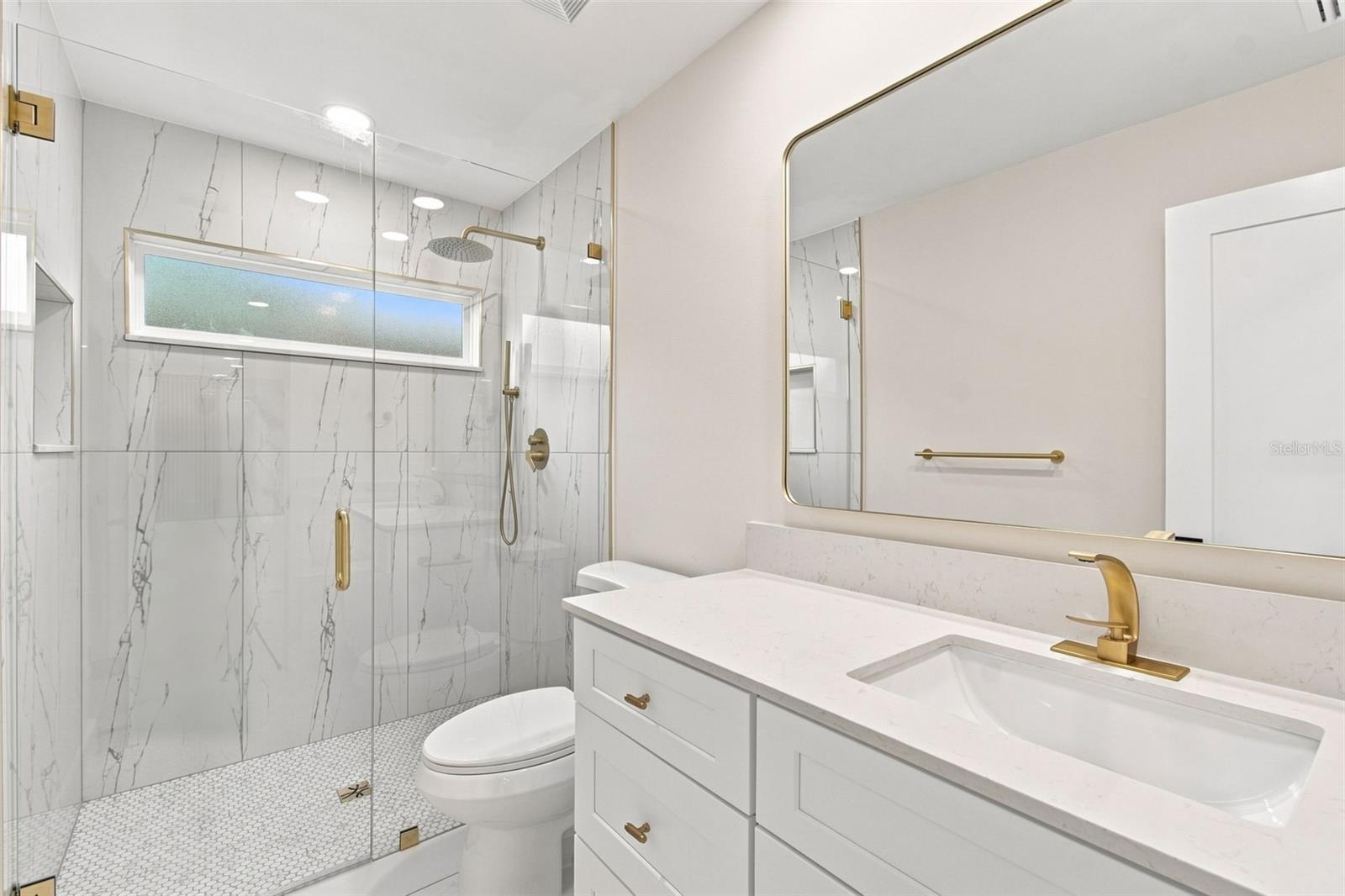 3915 HEADSAIL DR — photo 22