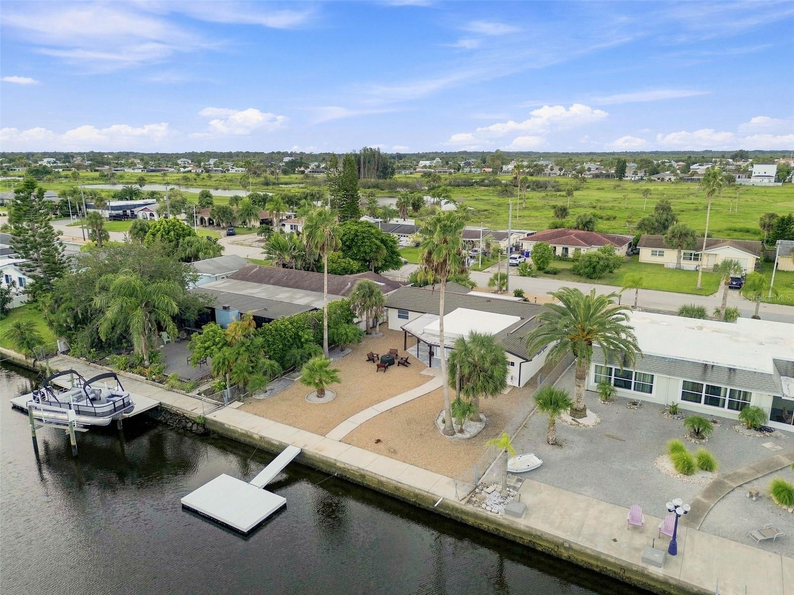3915 HEADSAIL DR — photo 52