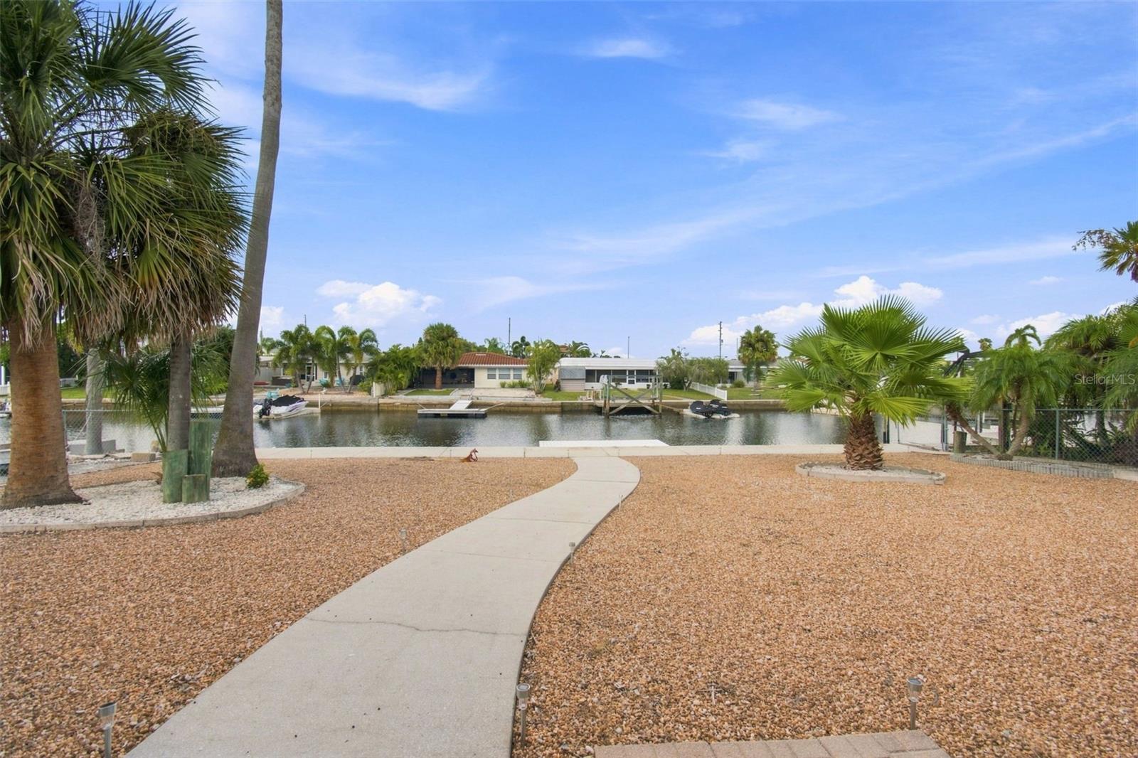 3915 HEADSAIL DR — photo 43