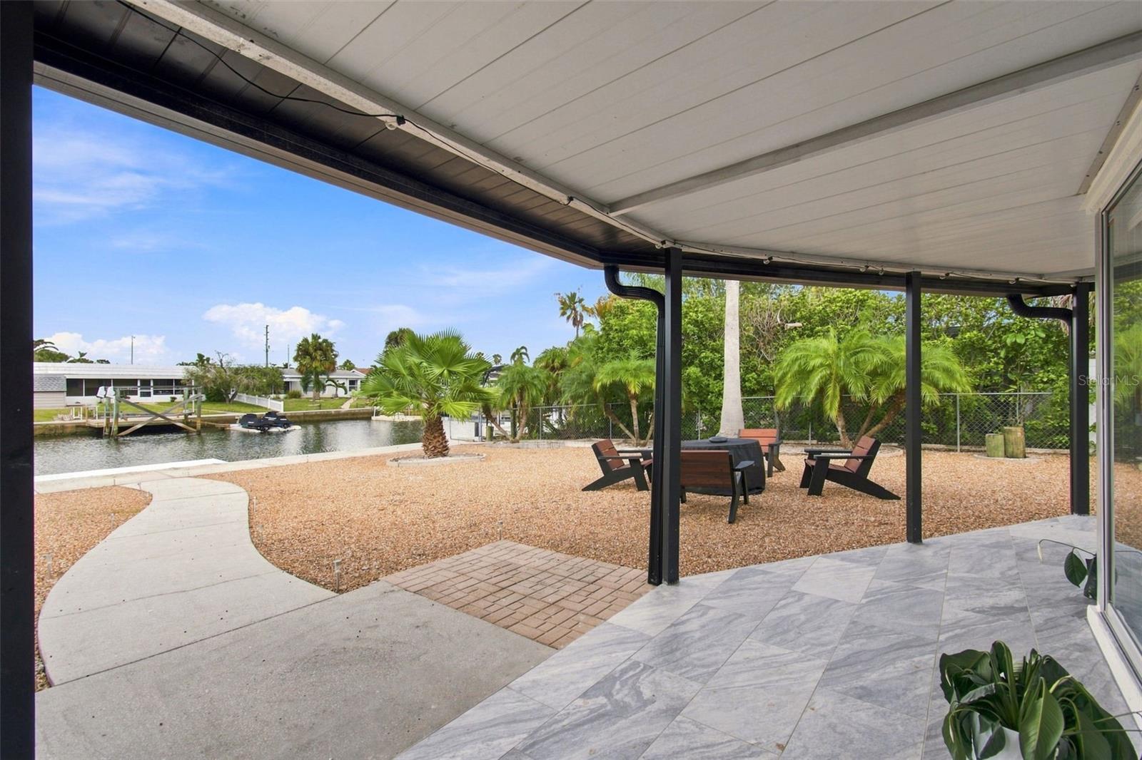 3915 HEADSAIL DR — photo 38