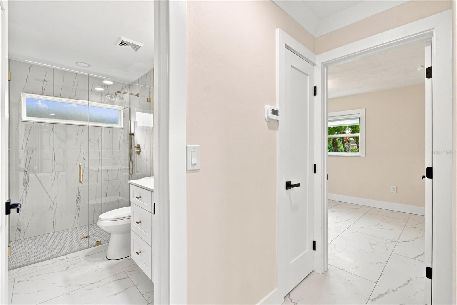 3915 HEADSAIL DR — photo 18