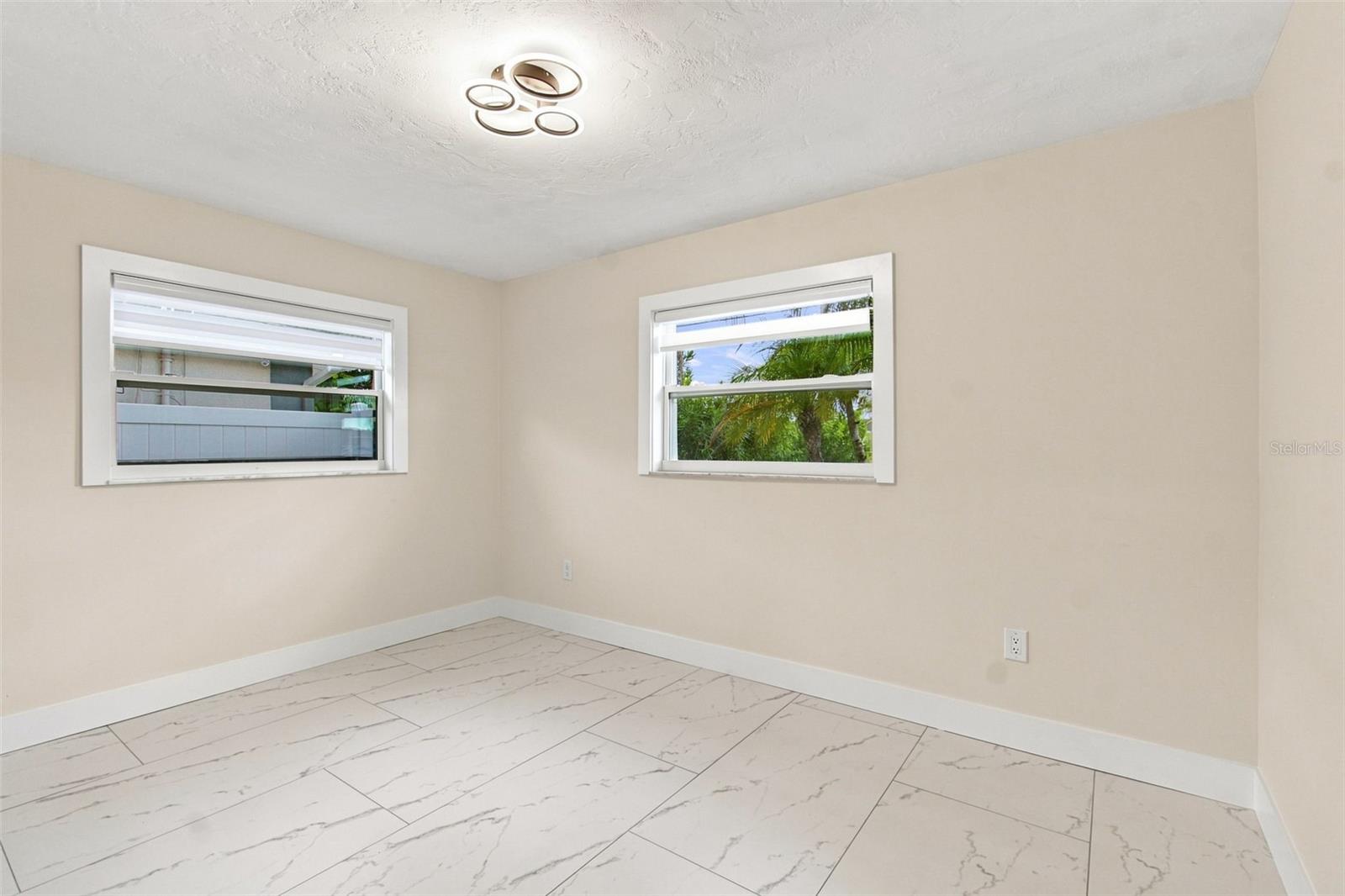 3915 HEADSAIL DR — photo 25