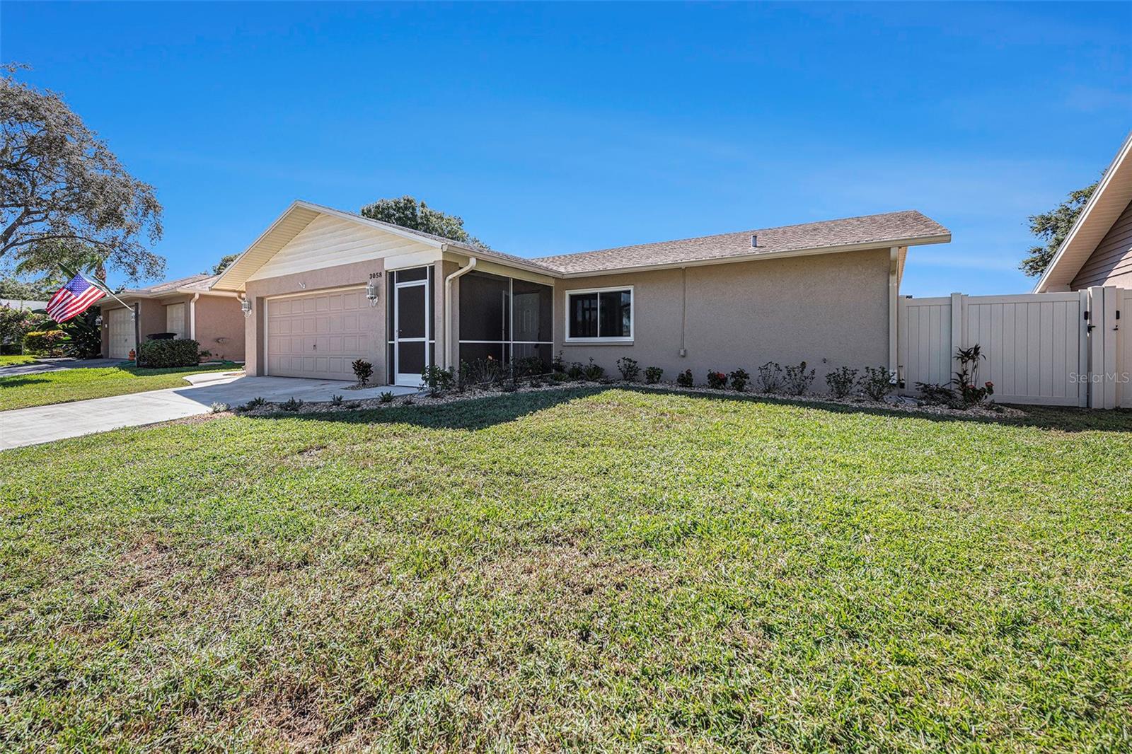 3058 HIDDEN HILLS DR — photo 2