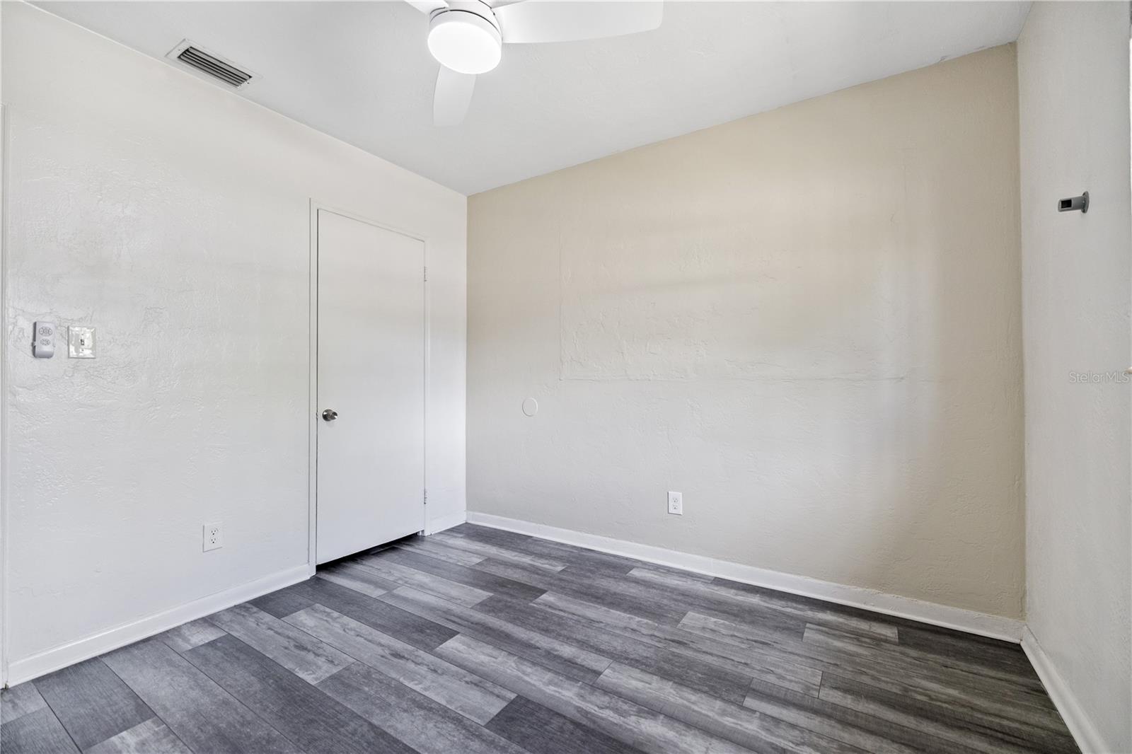 4401 10TH AVE S — photo 11