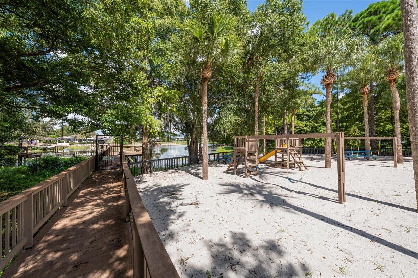 2105 BOOT LAKE CIR — photo 35