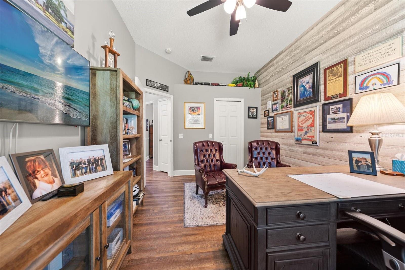 2105 BOOT LAKE CIR — photo 22
