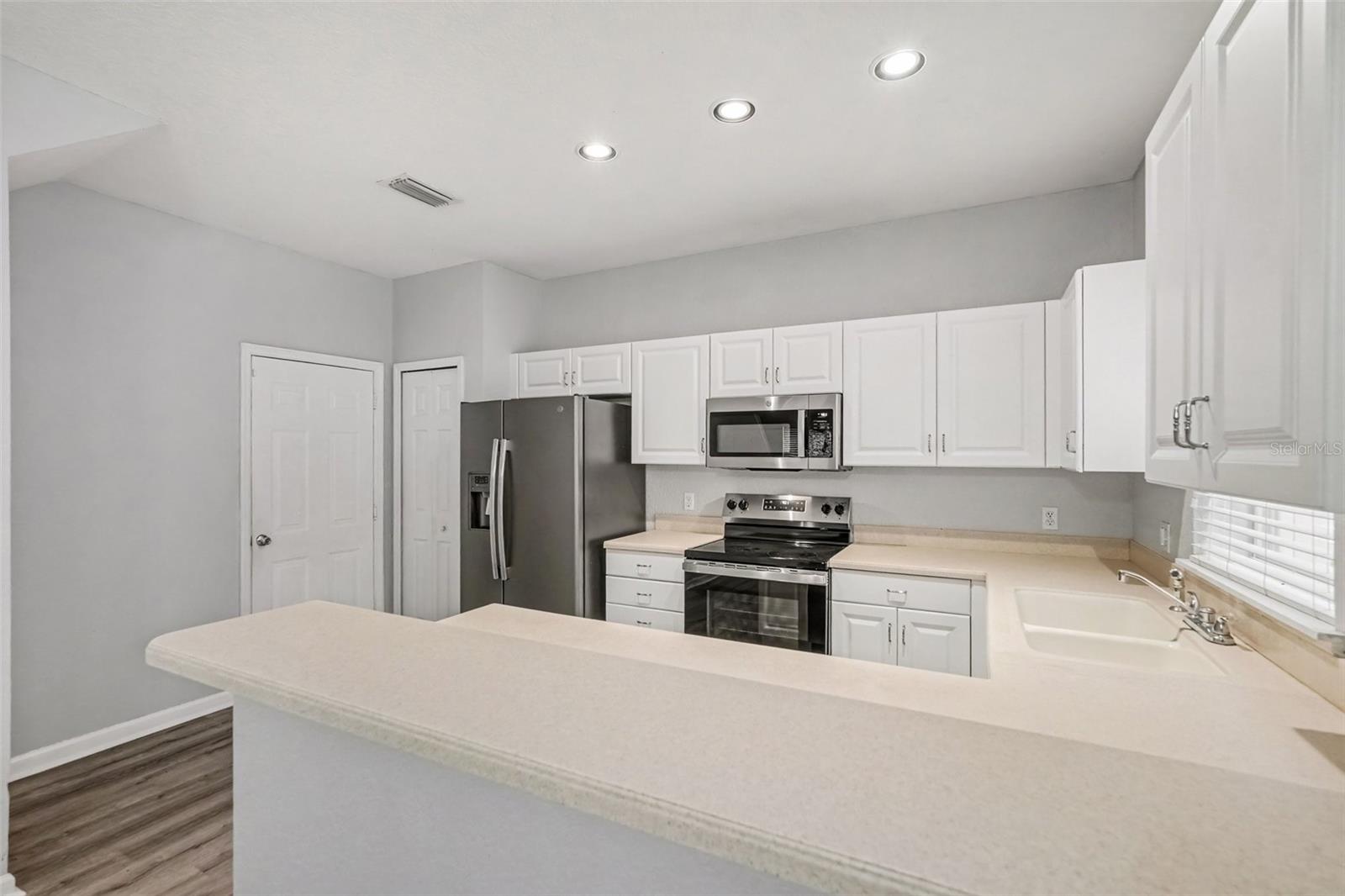 6265 ASHBURY PALMS DR — photo 10