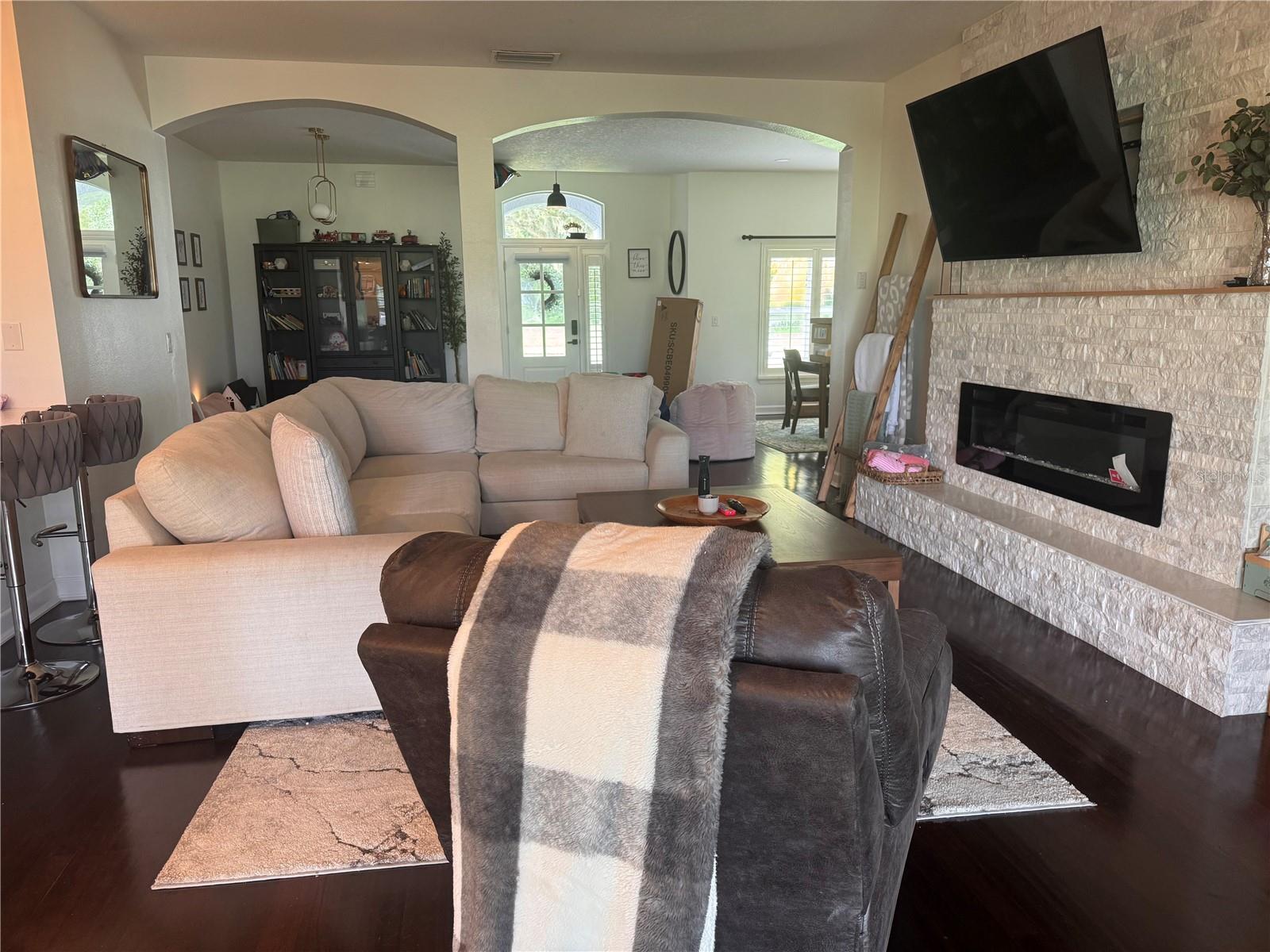 1322 EMERALD HILL WAY — photo 4
