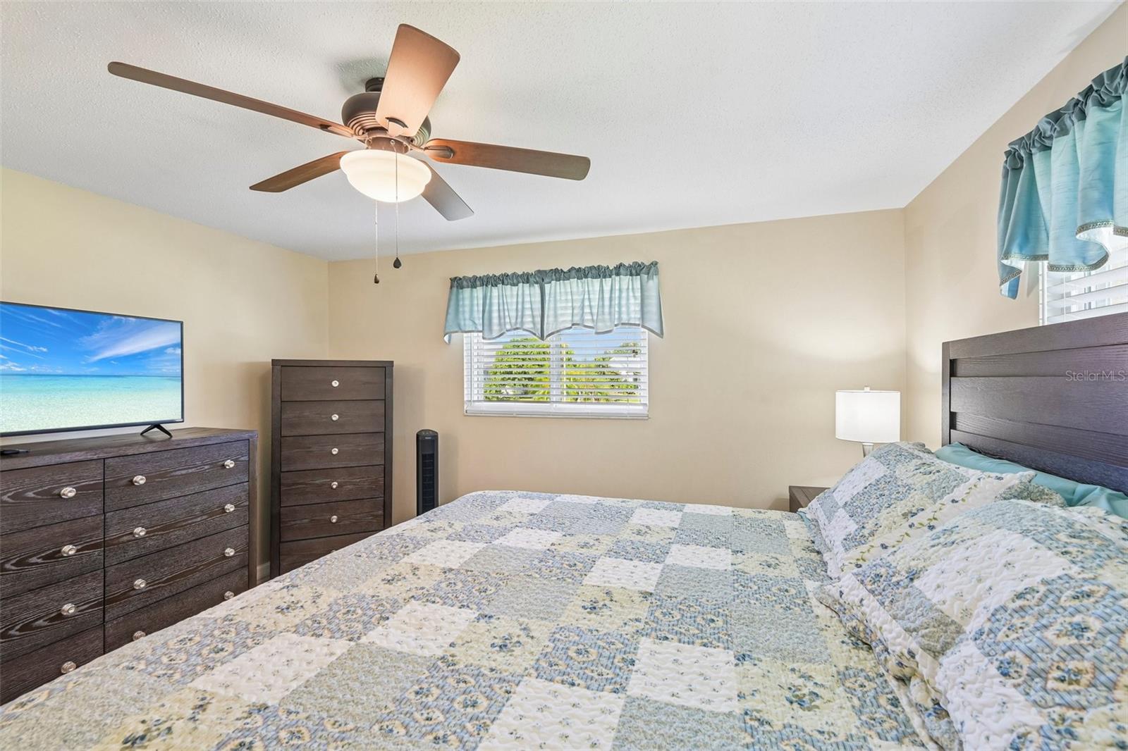 106 ALGIERS DR — photo 13