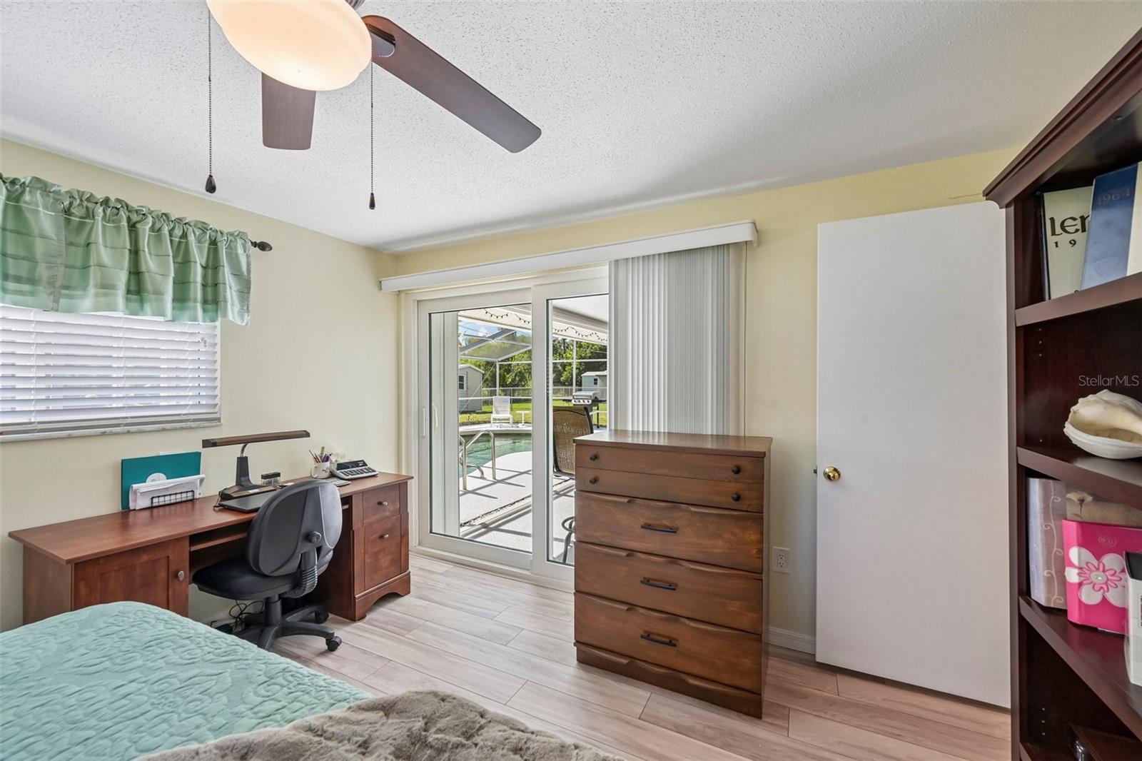 106 ALGIERS DR — photo 18