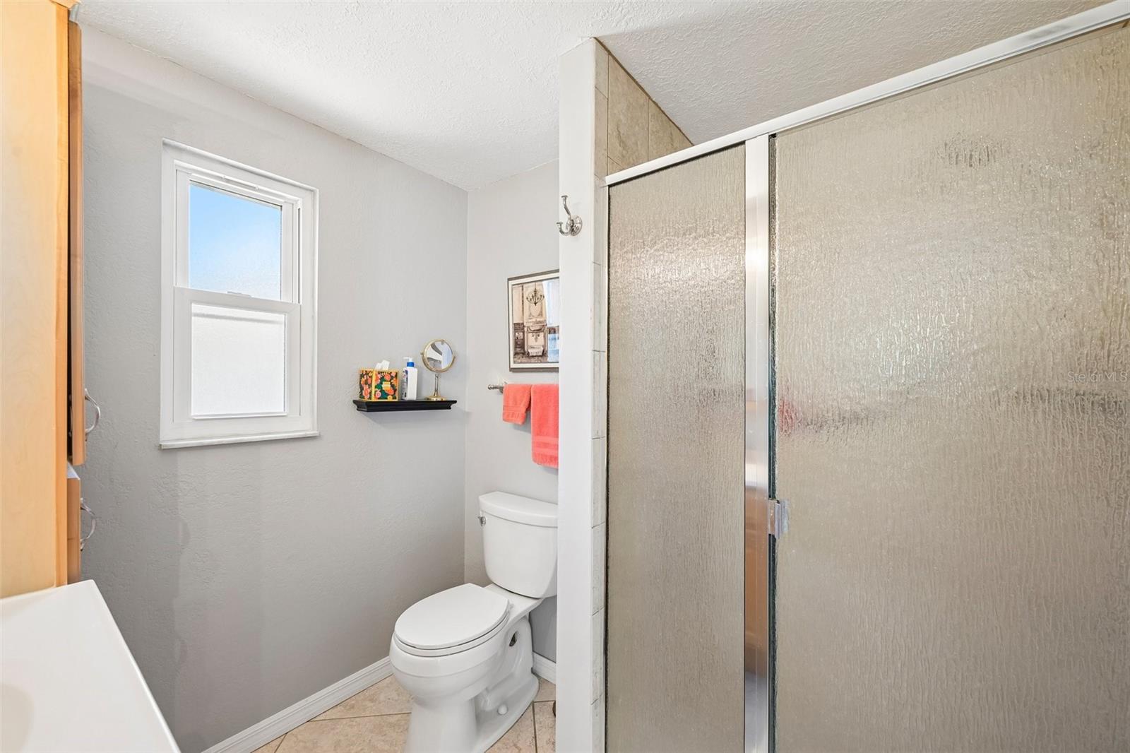106 ALGIERS DR — photo 23