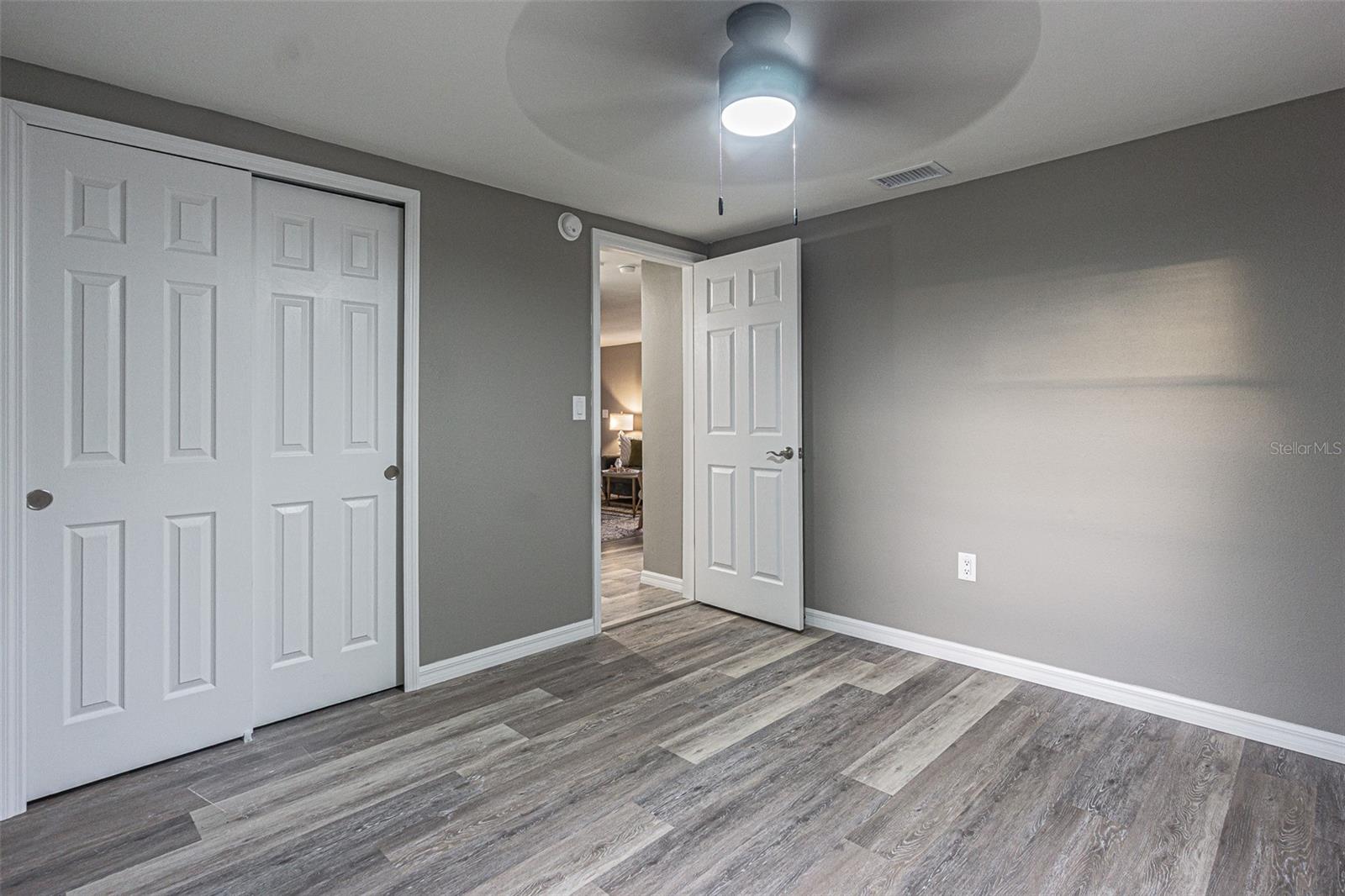 4901 DAPHNE ST — photo 16