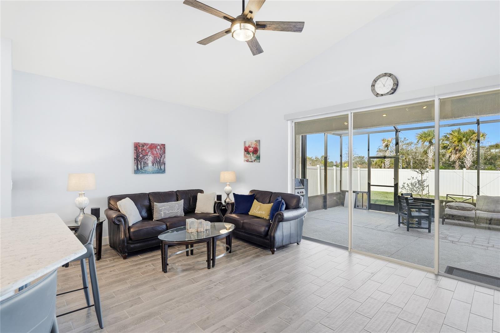 11160 FIELDSTONE DR — photo 28