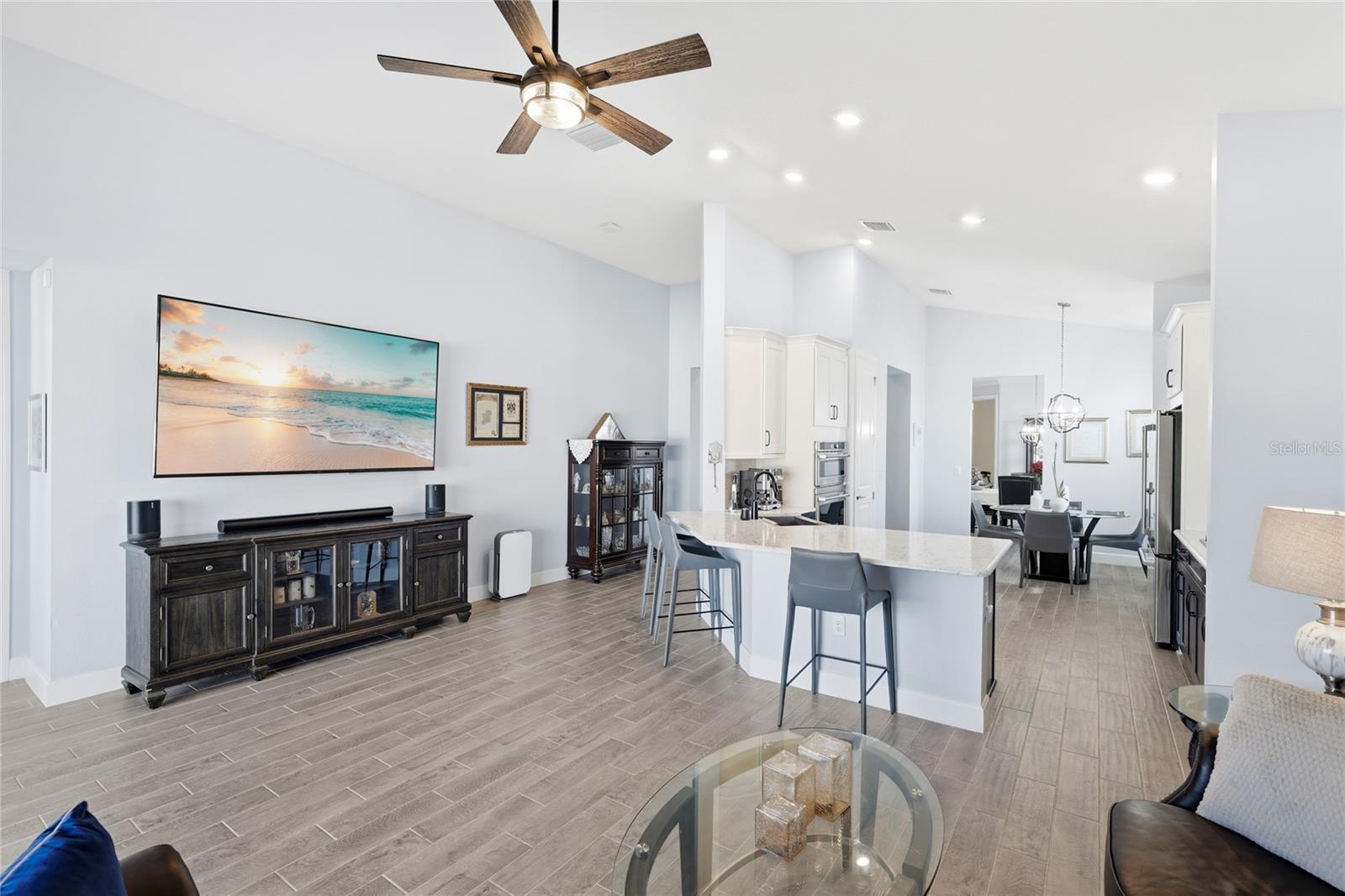 11160 FIELDSTONE DR — photo 30