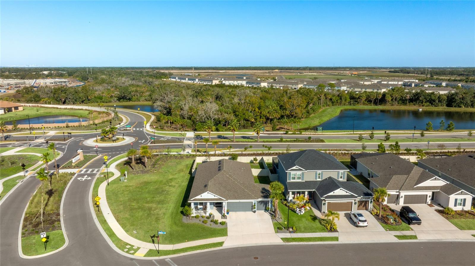 11160 FIELDSTONE DR — photo 44