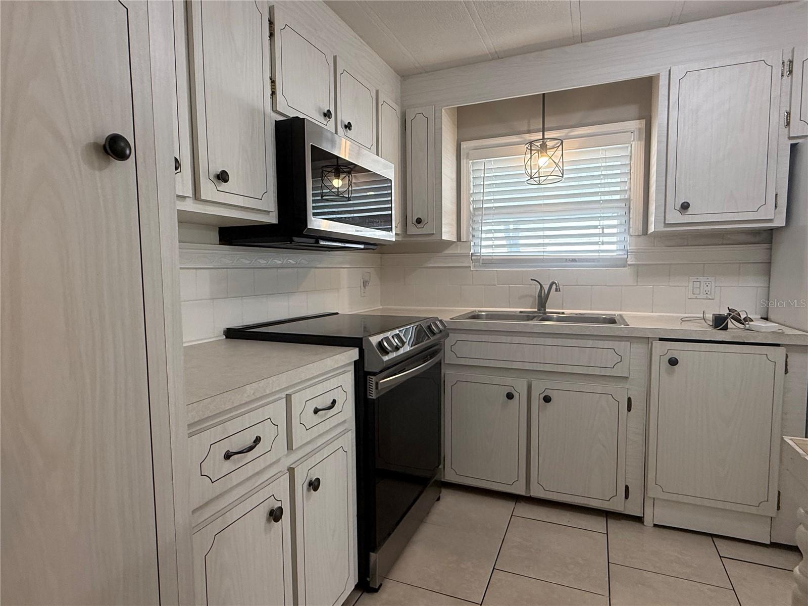 758 ROYAL PALM CIR — photo 12